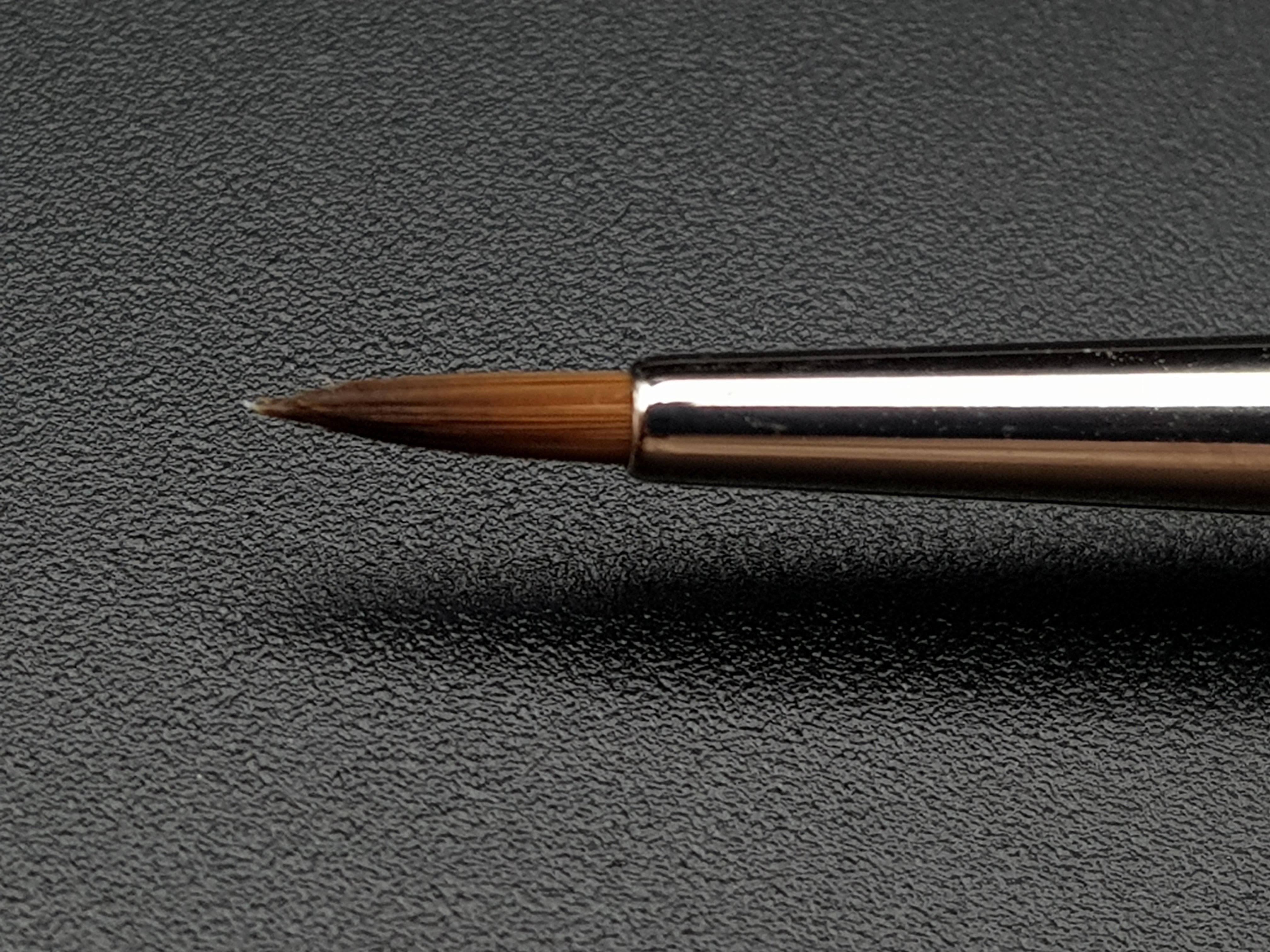 Brush Raphael Precision 8524 — Synthetic Round