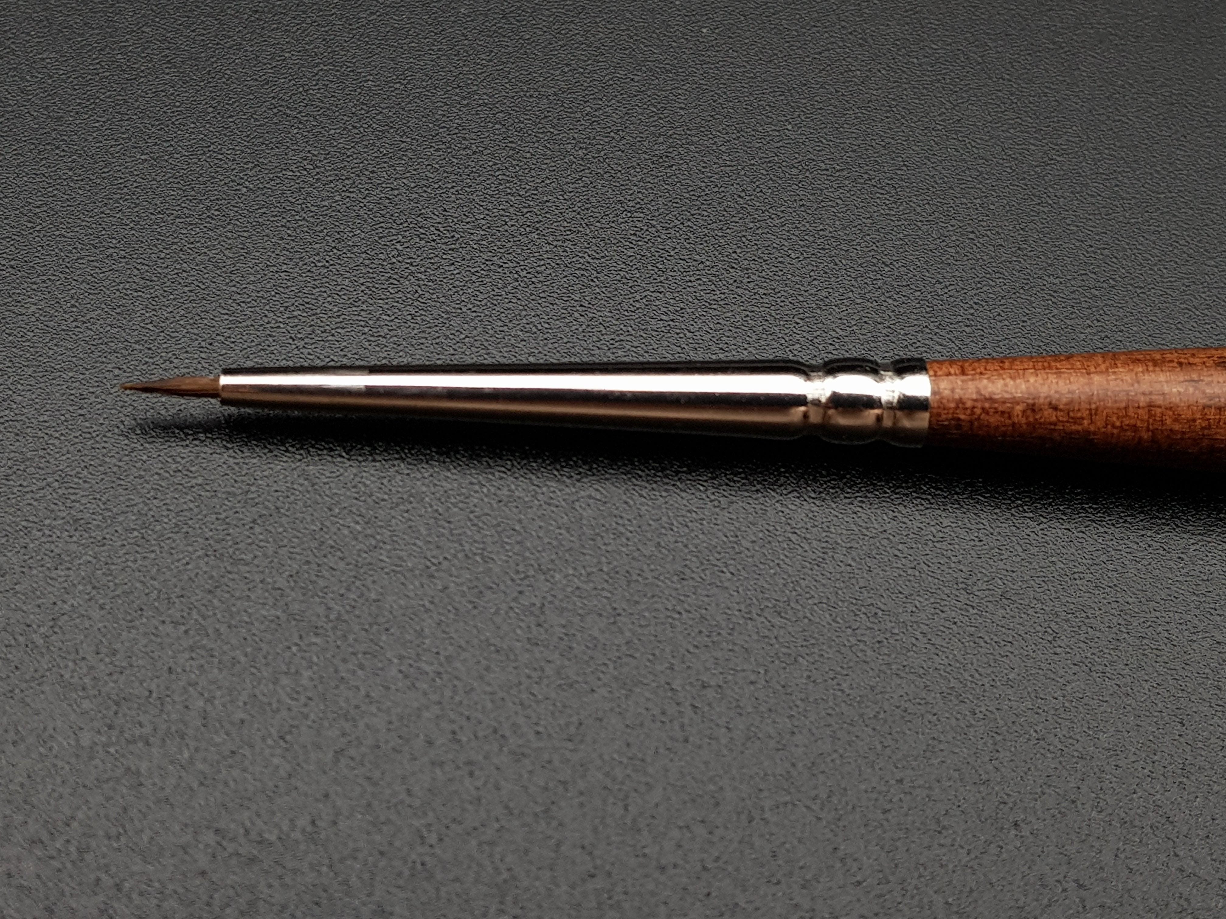 Brush Raphael Precision 8524 — Synthetic Round