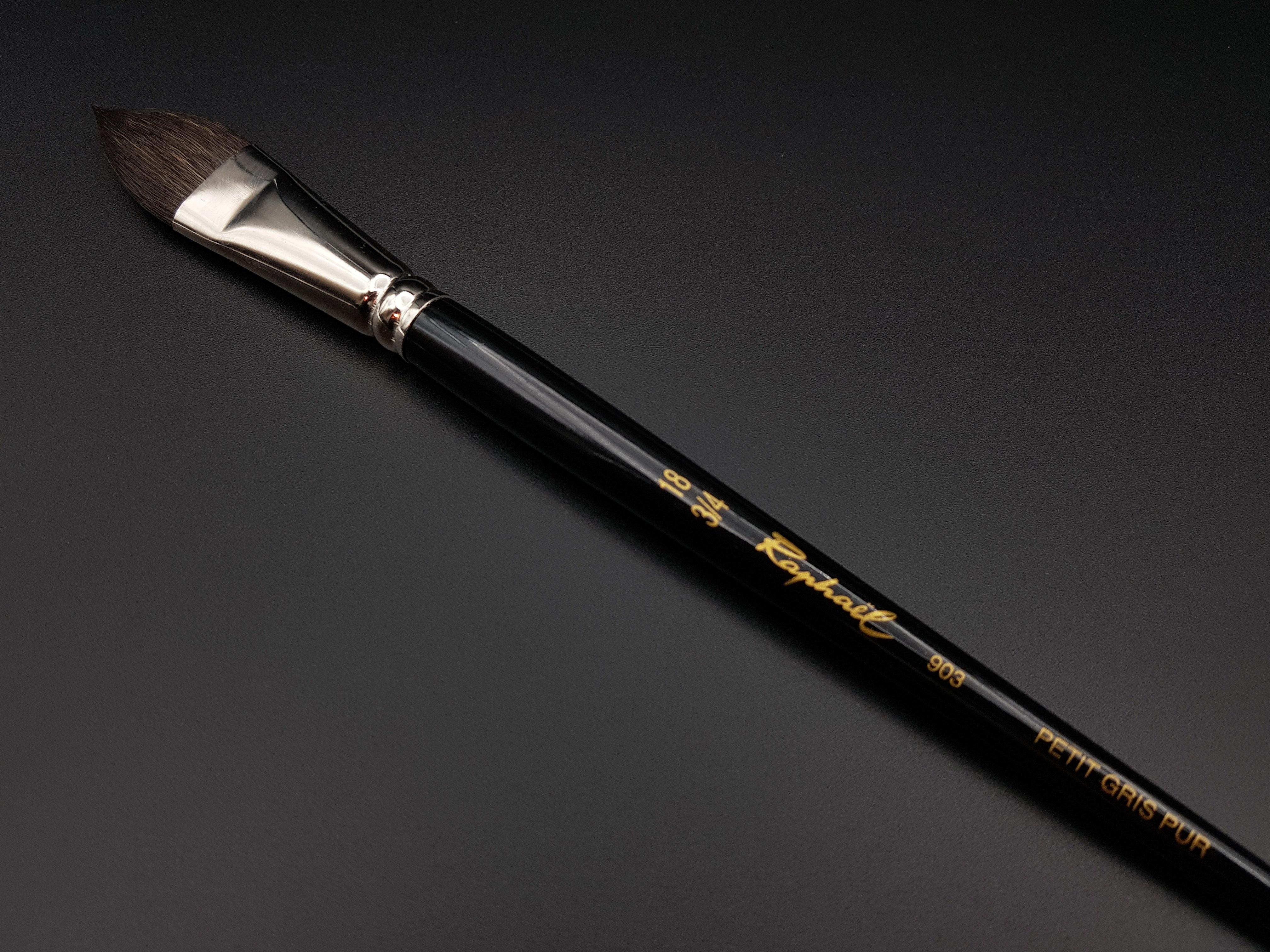 Brush 18 Raphael Skywash 903 — Squirrel Flat