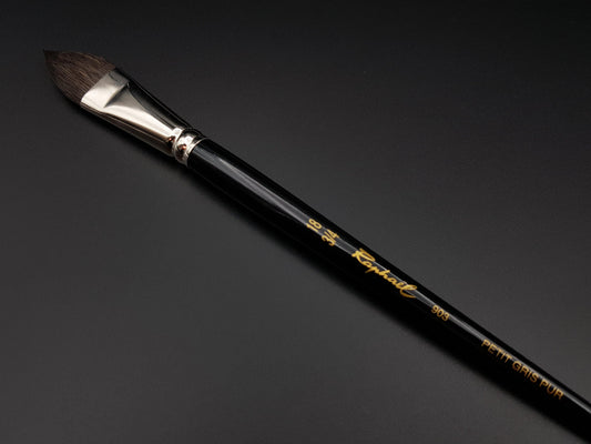 Brush 18 Raphael Skywash 903 — Squirrel Flat