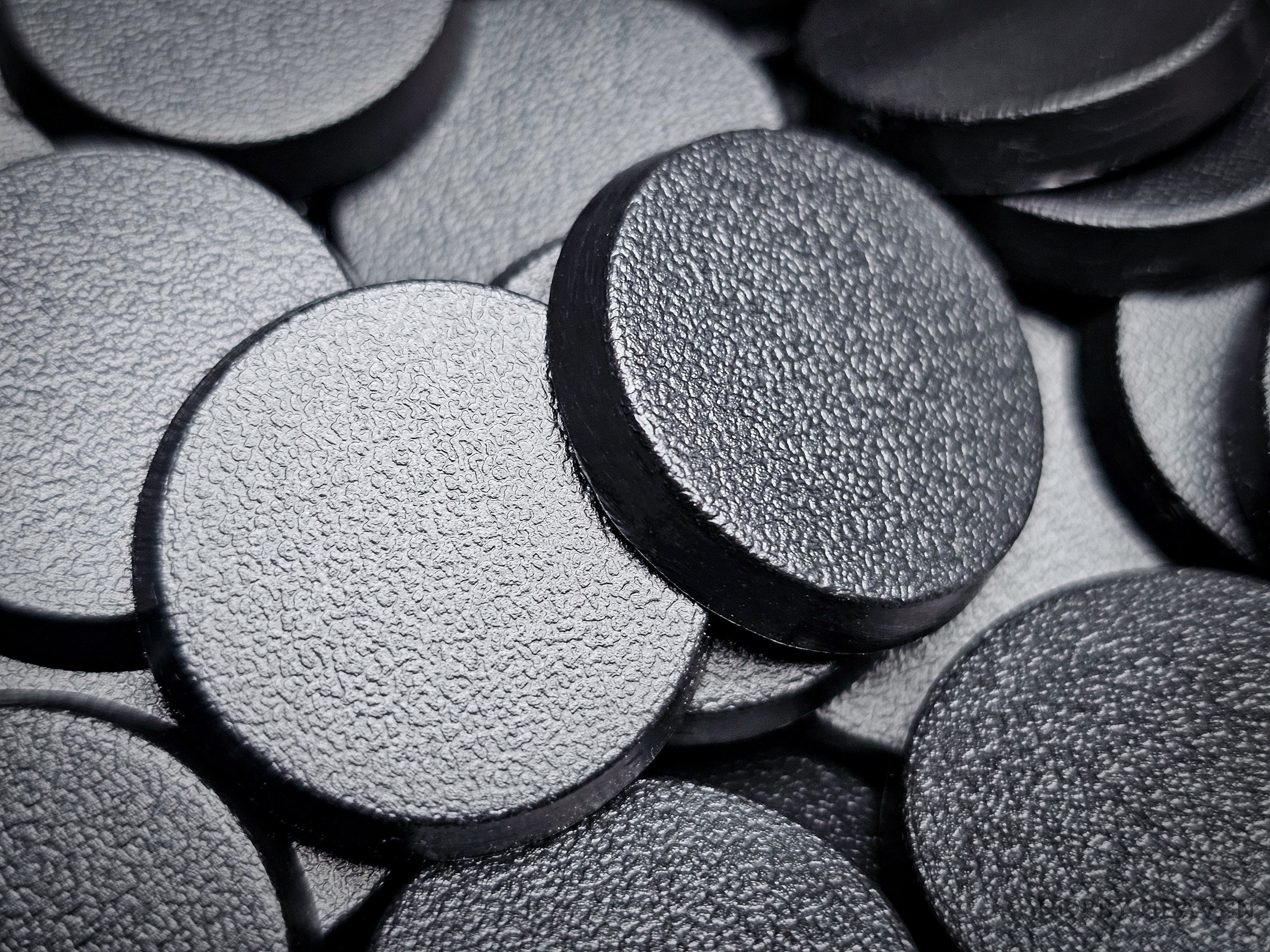 Base 25mm Round Plain Plastic Bases