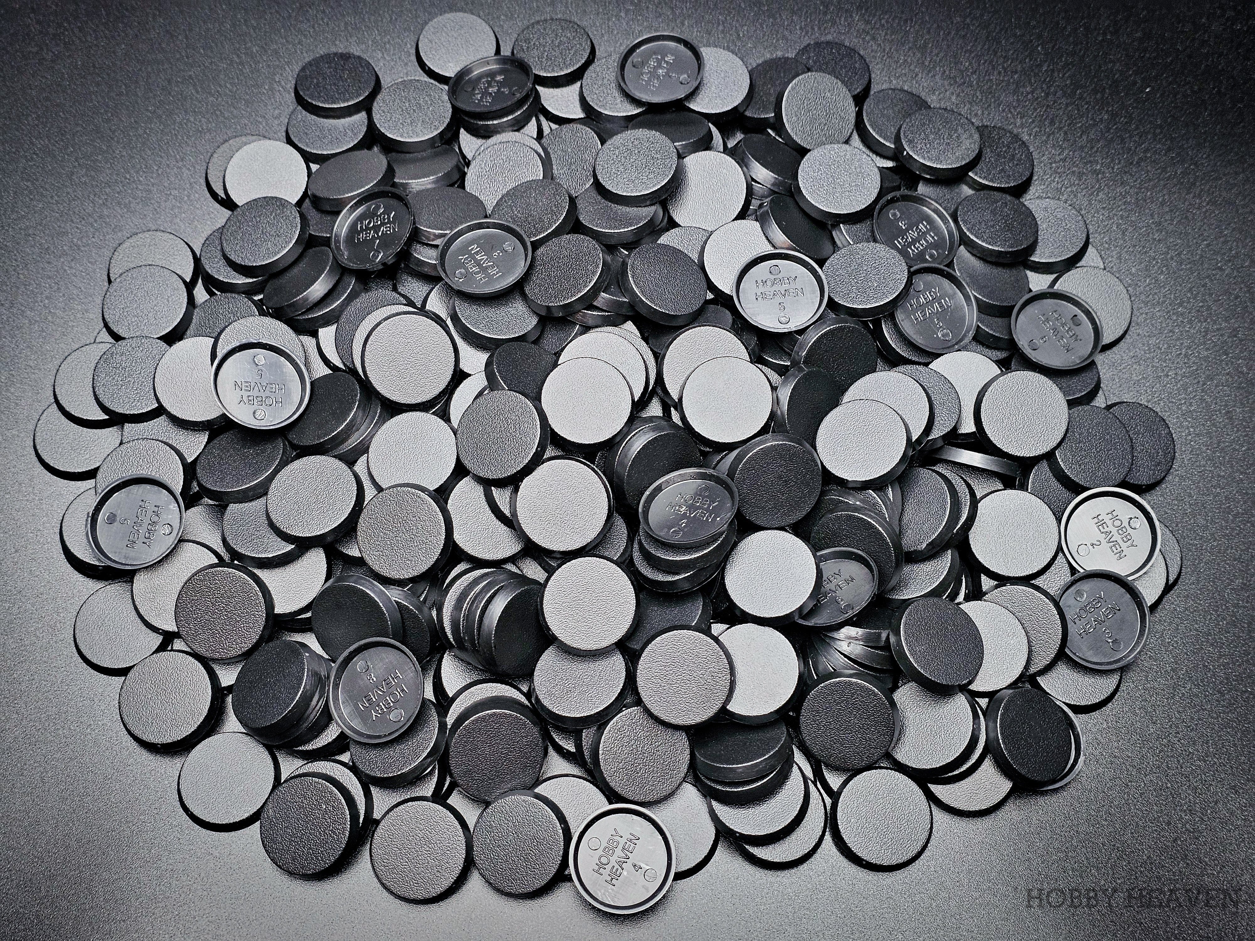 Base 25mm Round Plain Plastic Bases