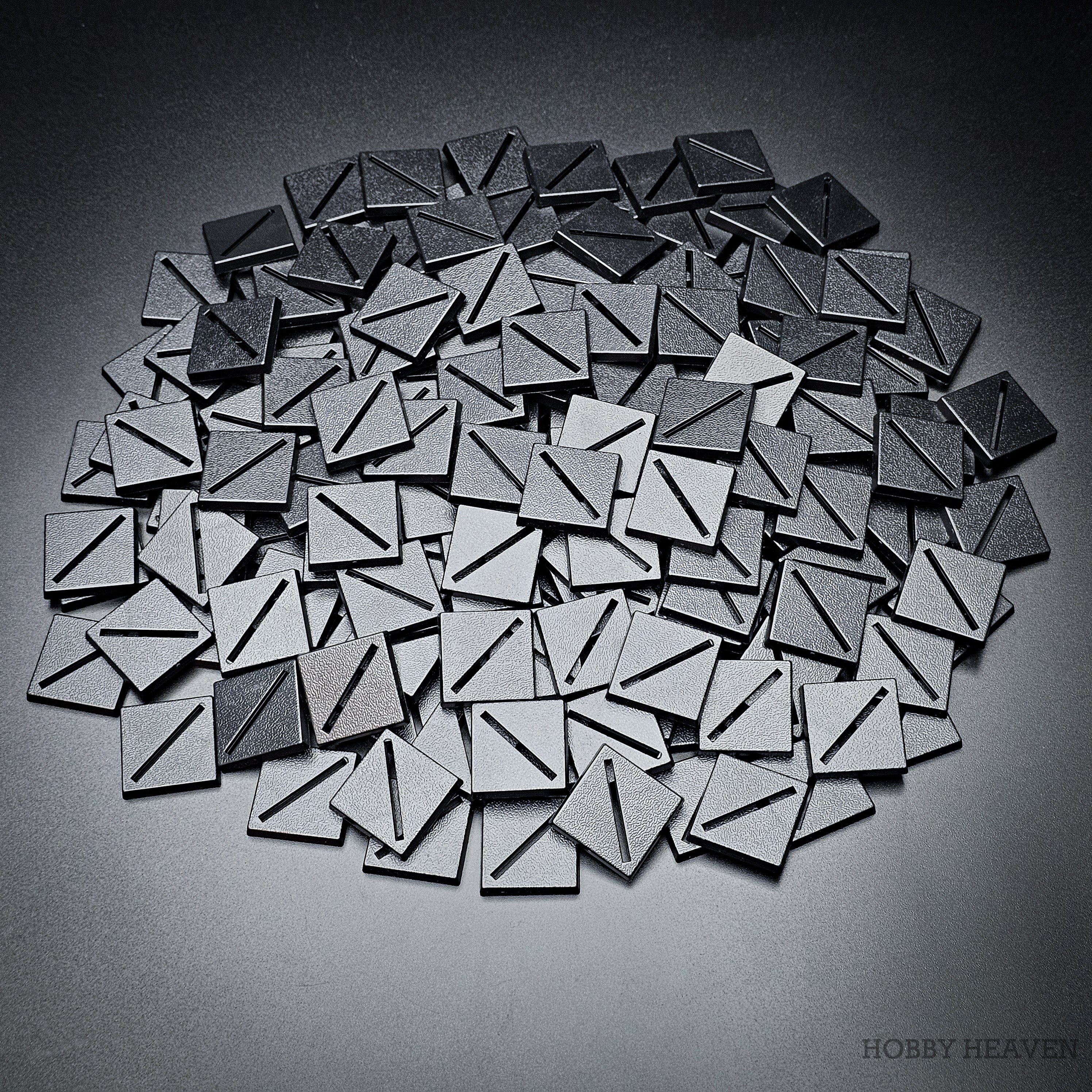Base 25mm Square Diagonal Slotted Plastic Bases