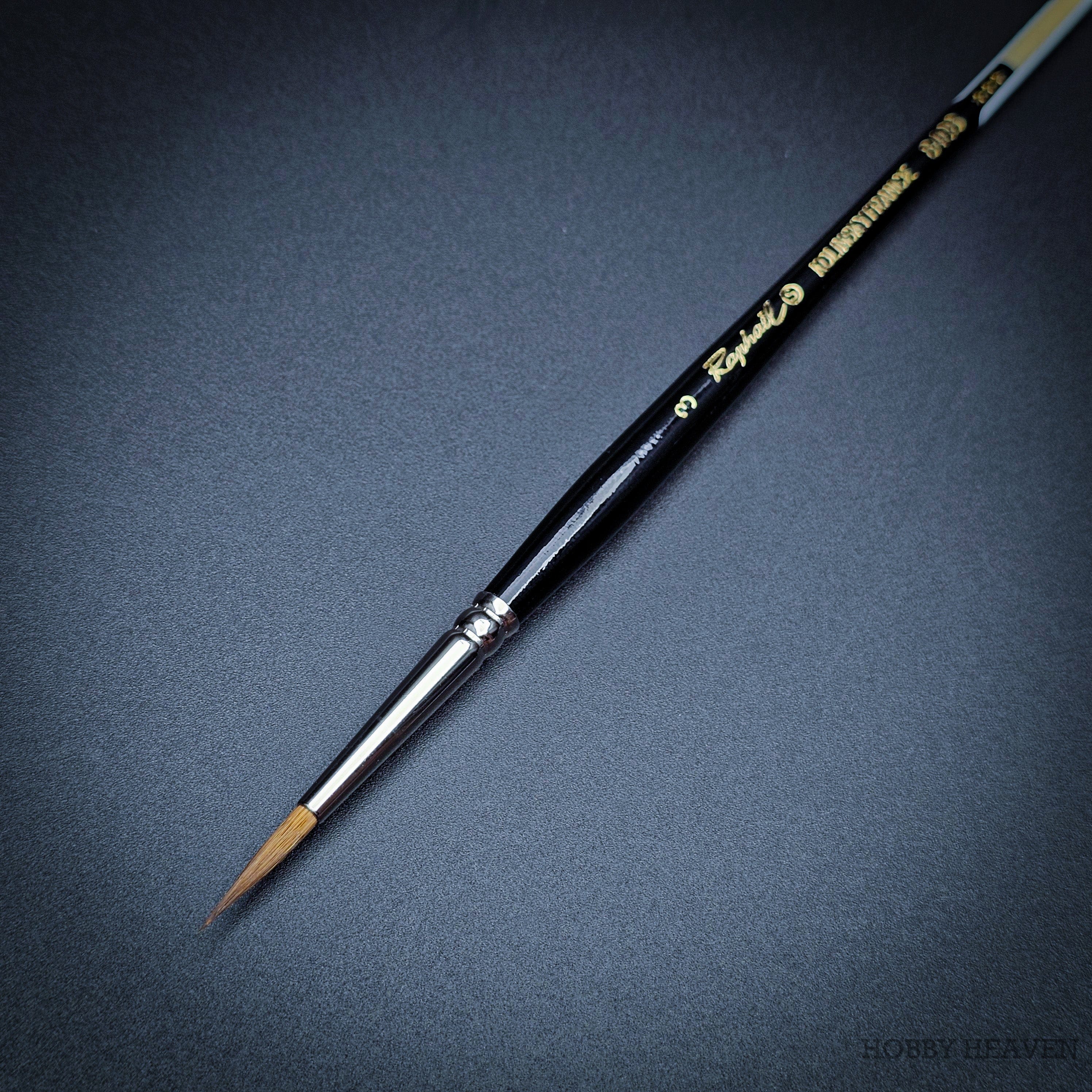 Brush Raphael Series 8408 — Kolinsky Sable Round