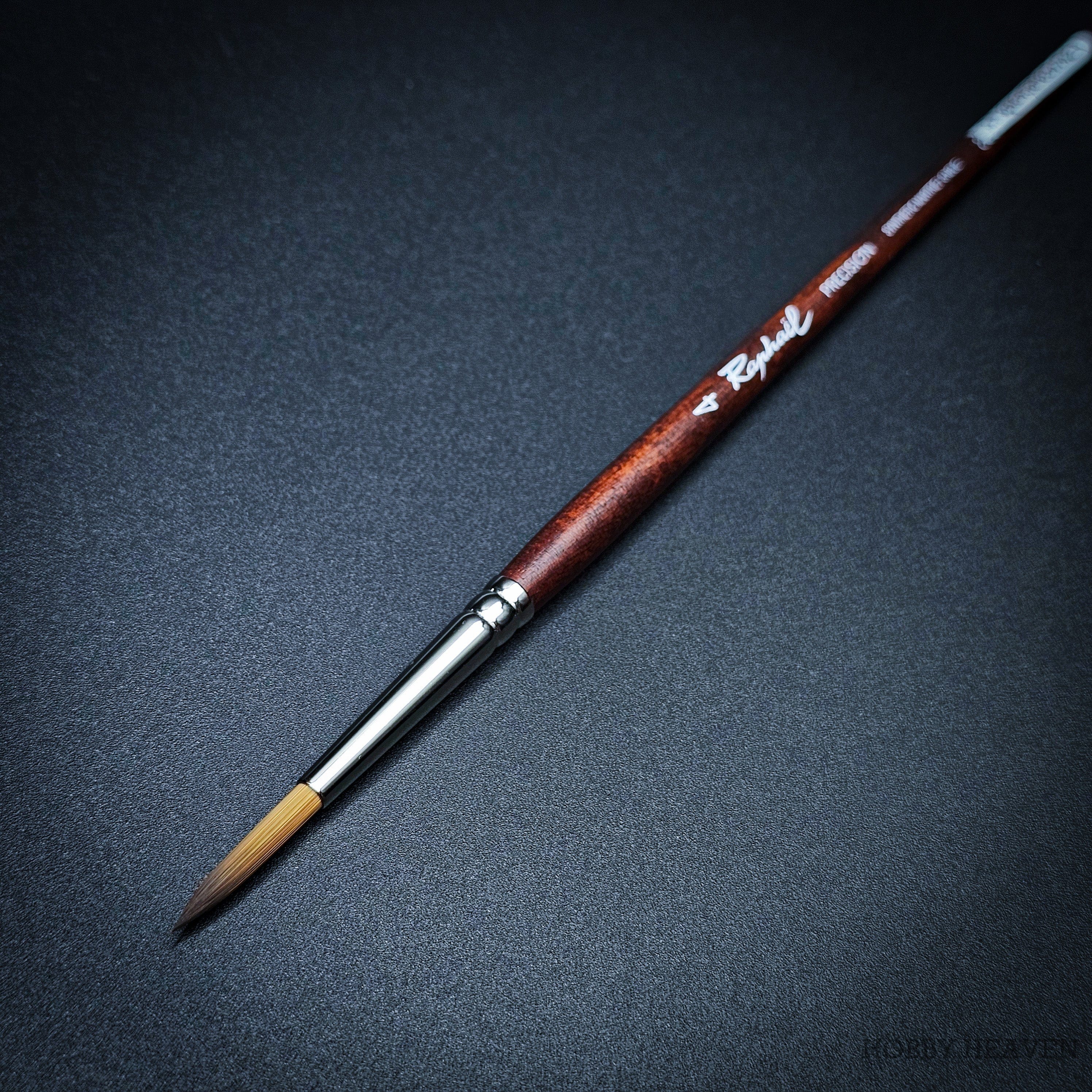 Brush Raphael Precision 8504 — Synthetic Round