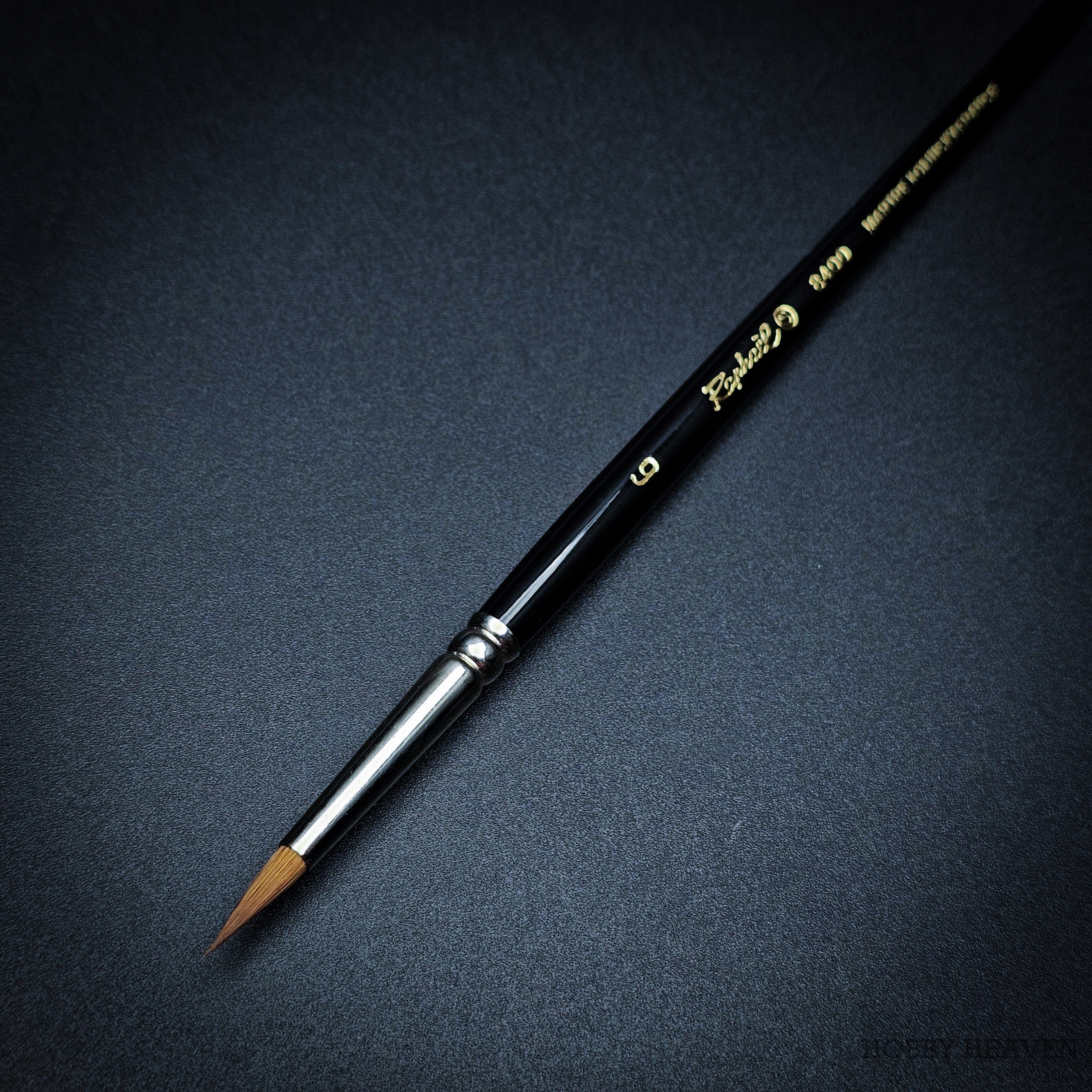 Brush Raphael Series 8400 — Kolinsky Sable Round