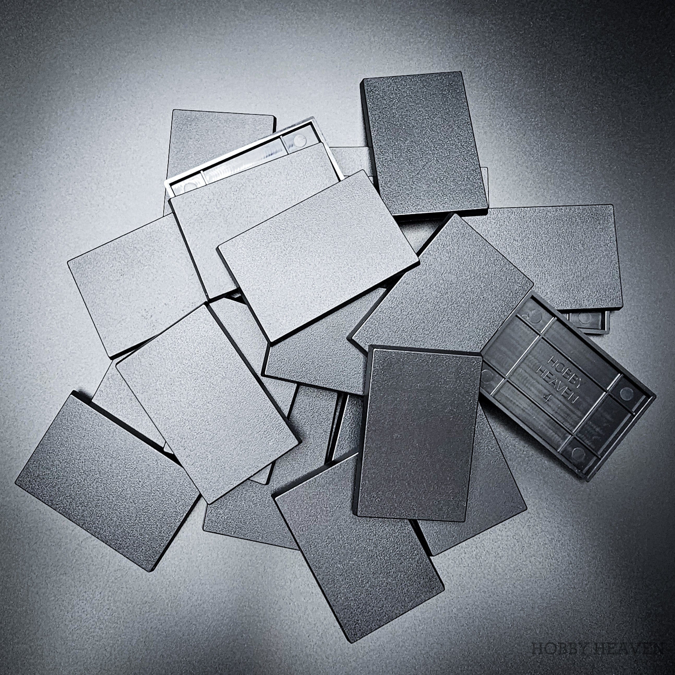 Base 25 50x75mm | 75x50mm Rectangular Plain Plastic Bases | Versatile Miniature Stands 5061001181742