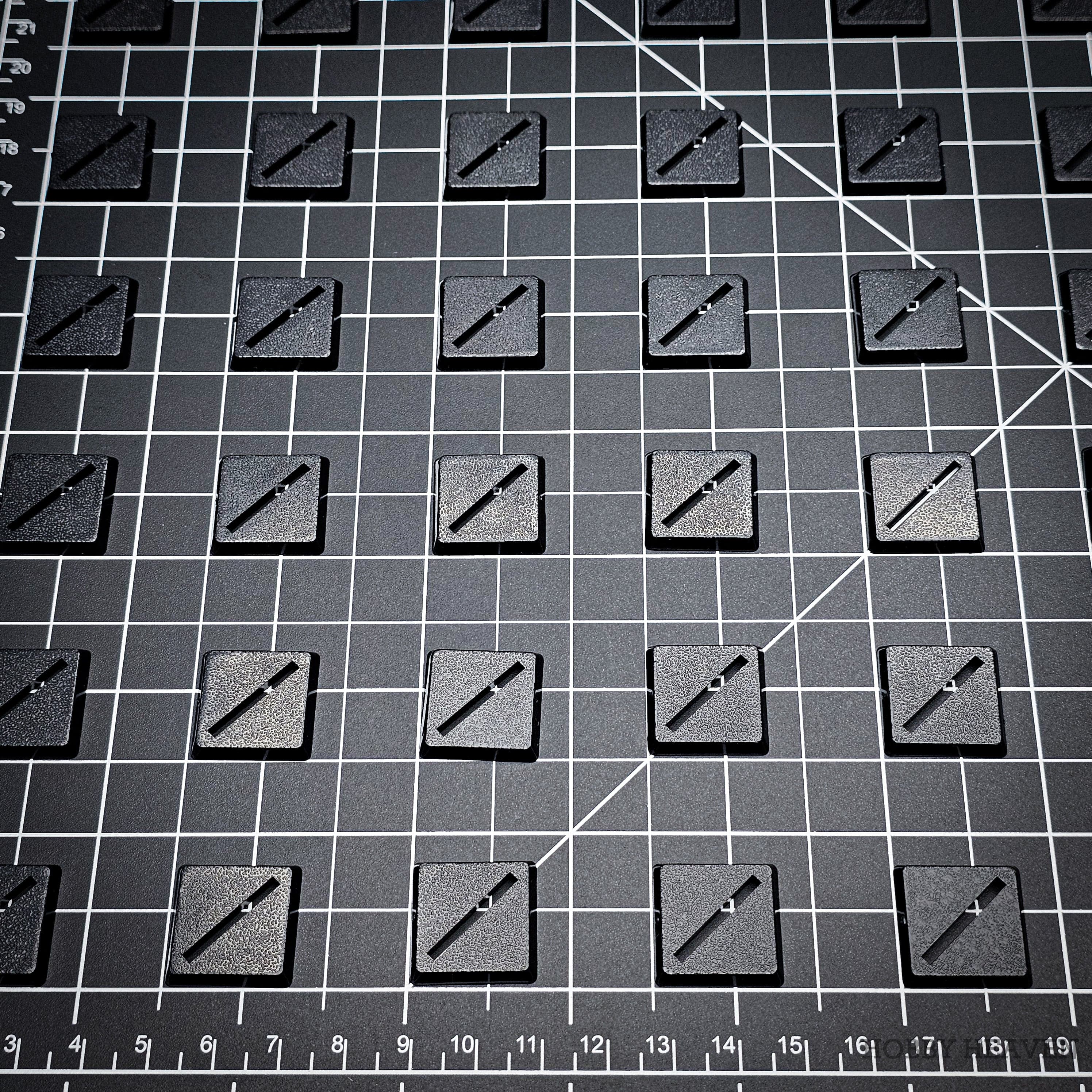 Base 20mm Square Slotted Plastic Bases
