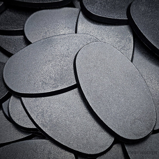 Base 75x42mm Oval Plain Plastic Bases