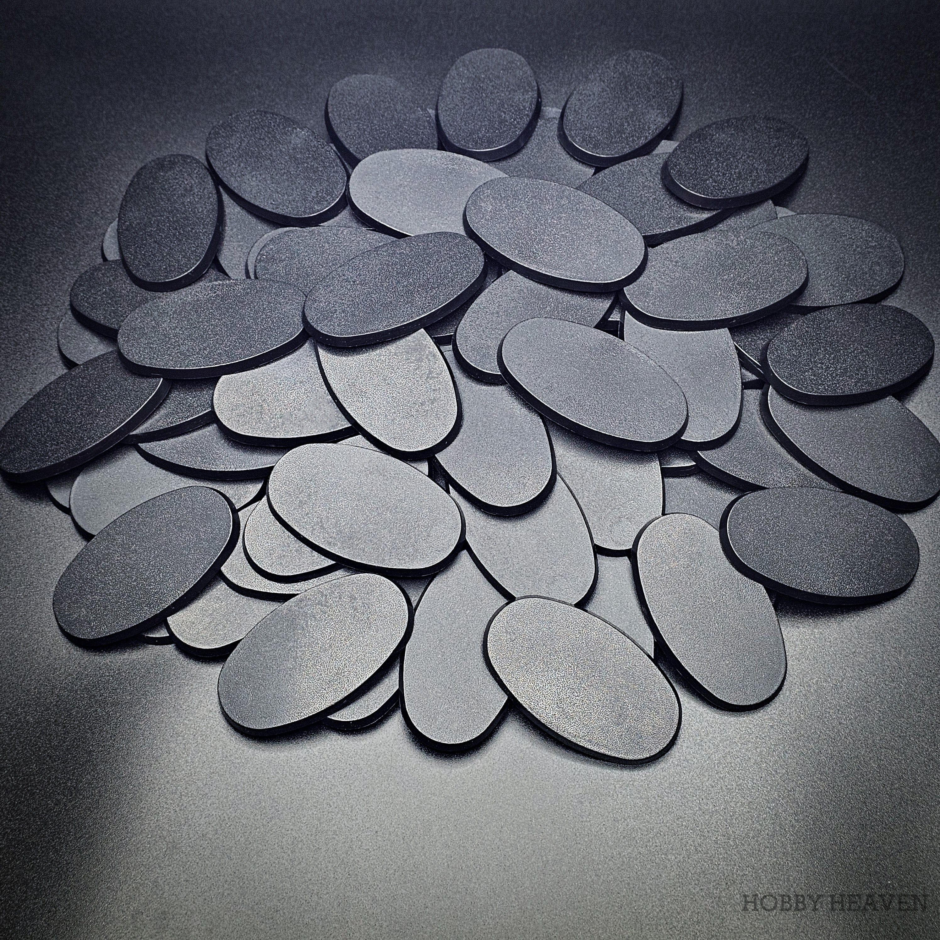 Base 75x42mm Oval Plain Plastic Bases
