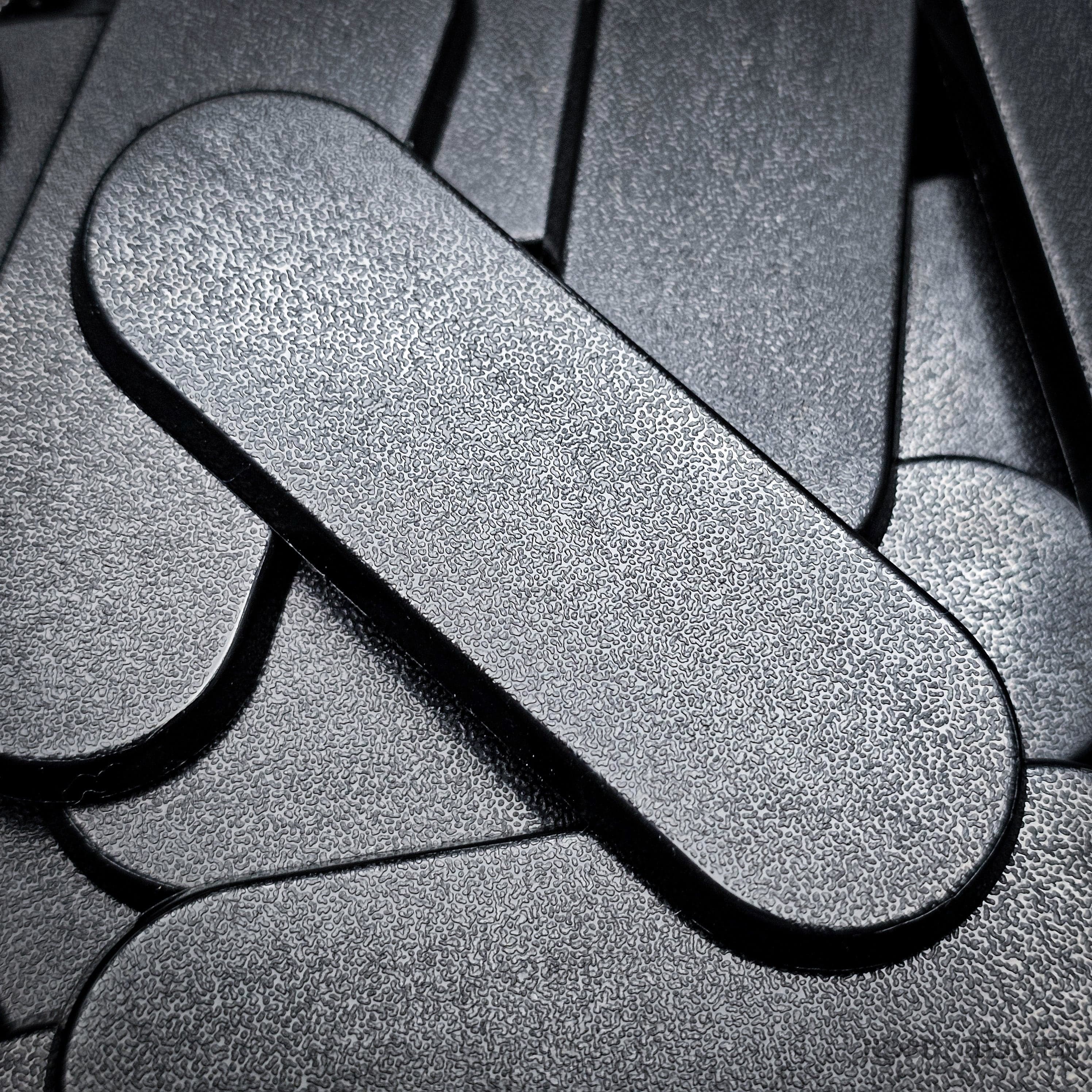 Base 70x25mm Pill Bike Plain Plastic Bases