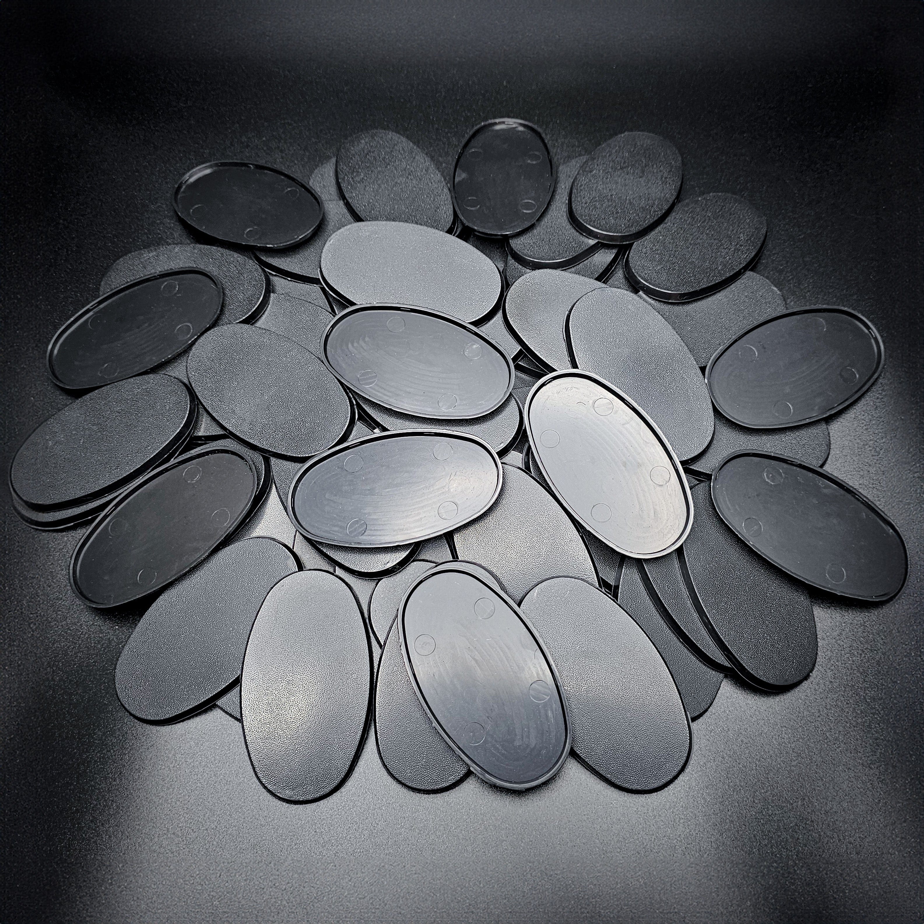 Base 90x52mm Oval Plain Plastic Bases