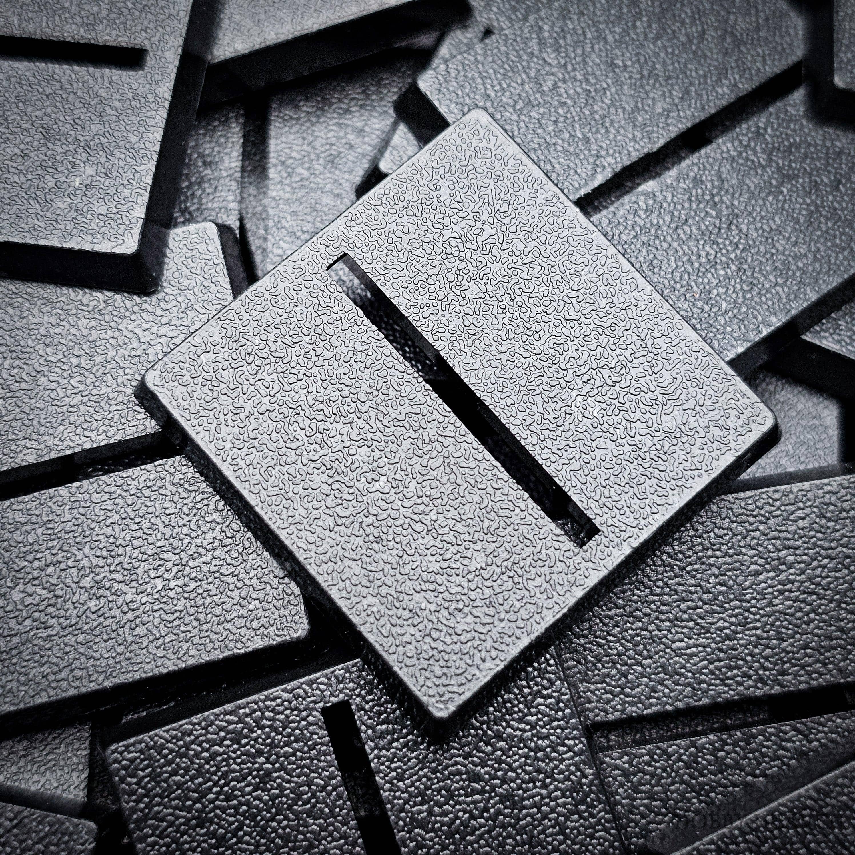 Base 30mm Square Parallel Slotted Plastic Bases