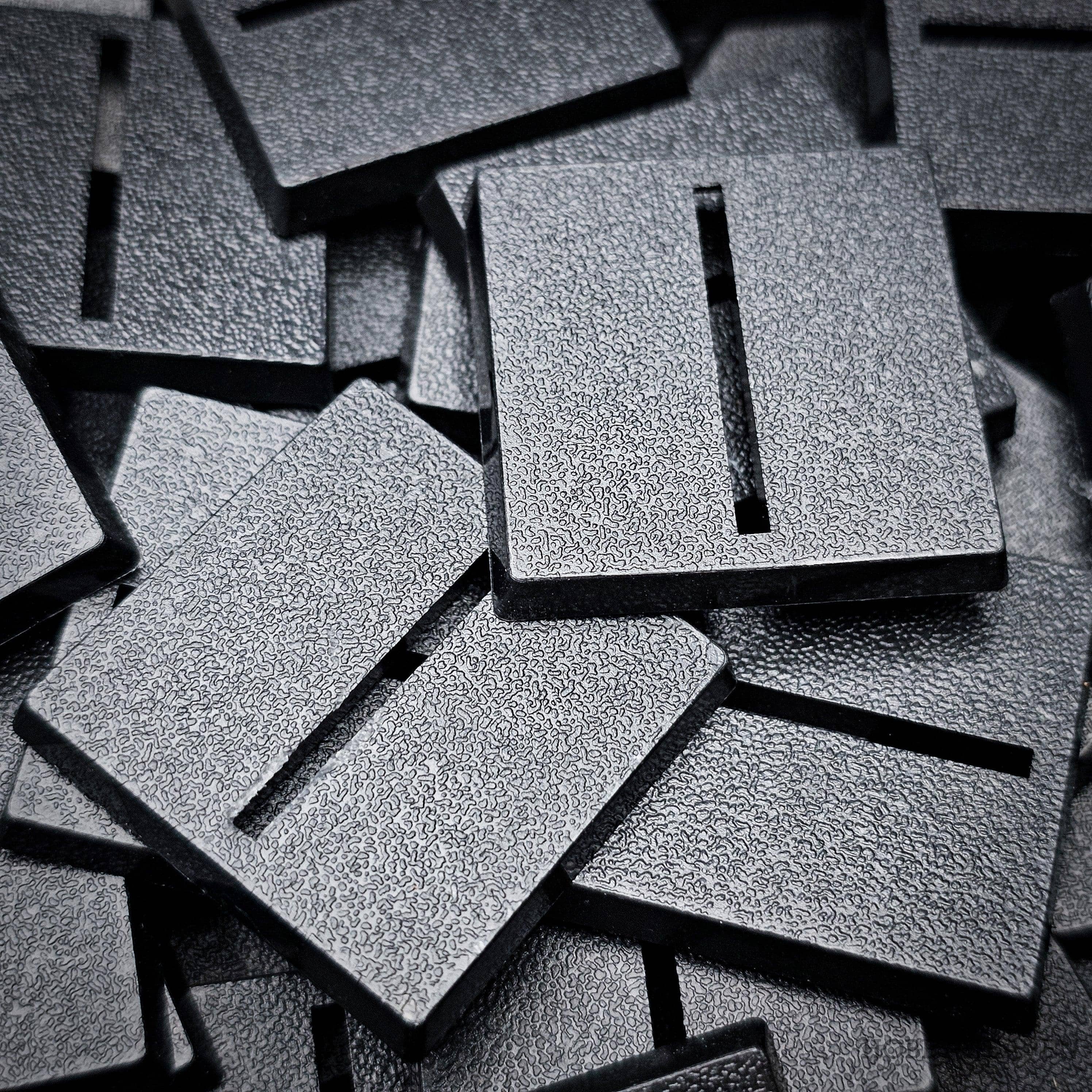 Base 30mm Square Parallel Slotted Plastic Bases
