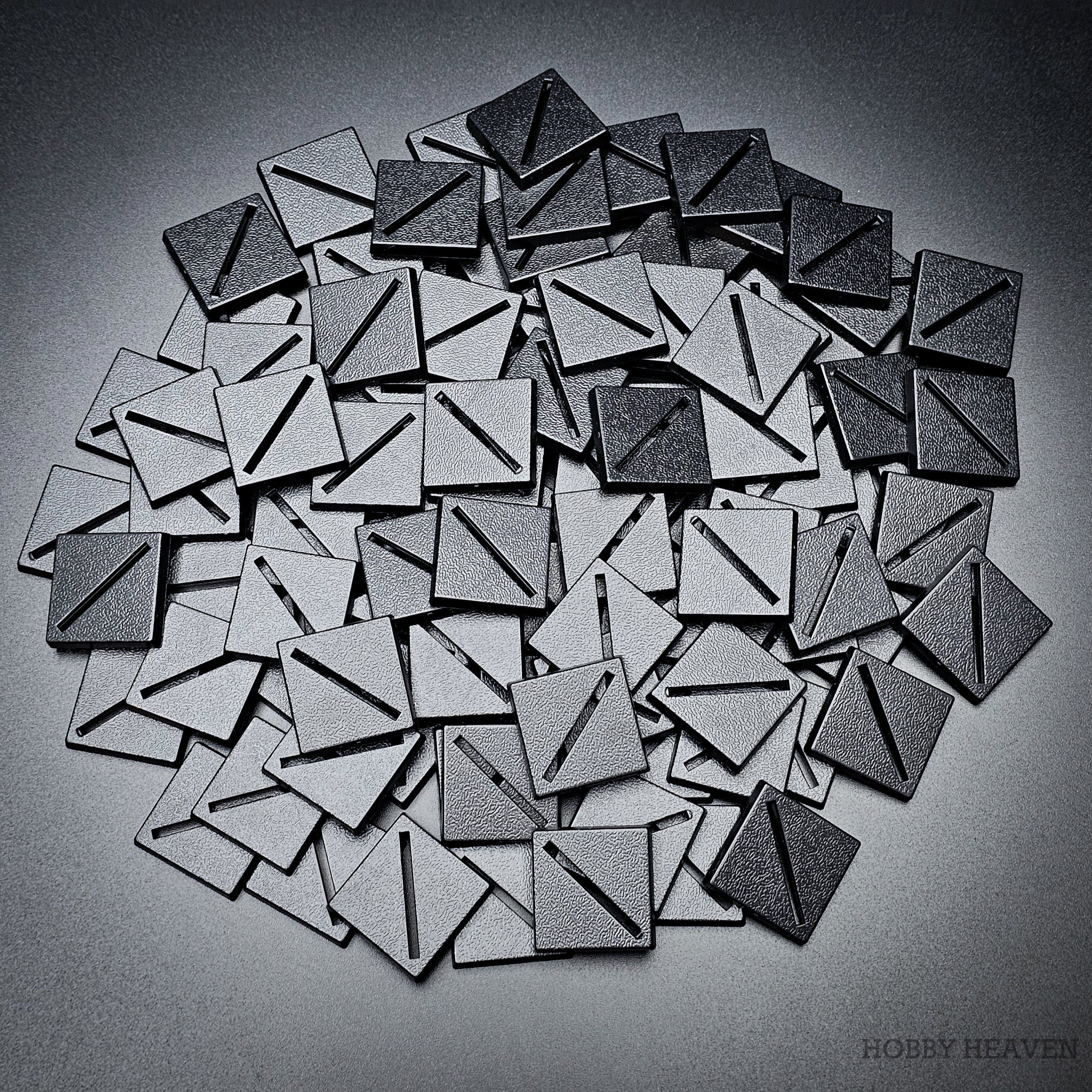 Base 25mm Square Diagonal Slotted Plastic Bases