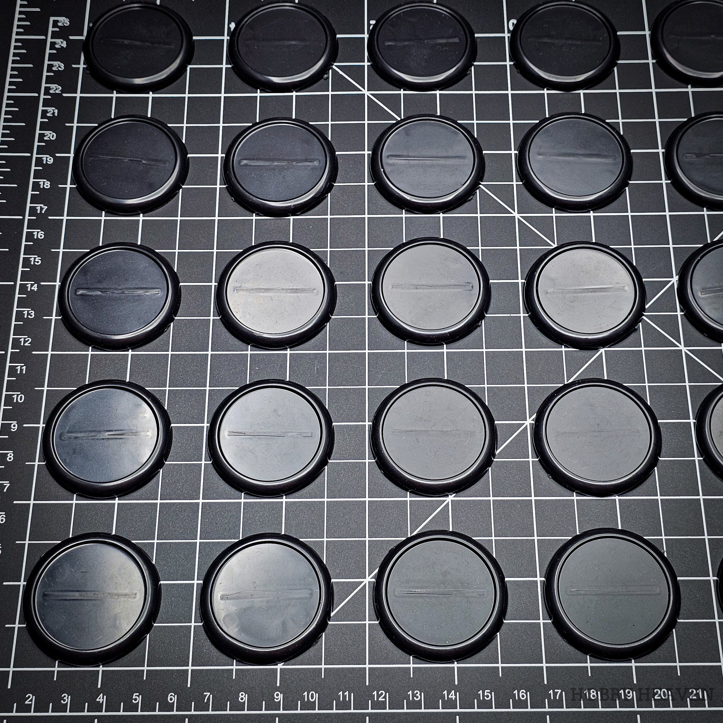 Base 40mm Wide Lip Round Plastic Bases