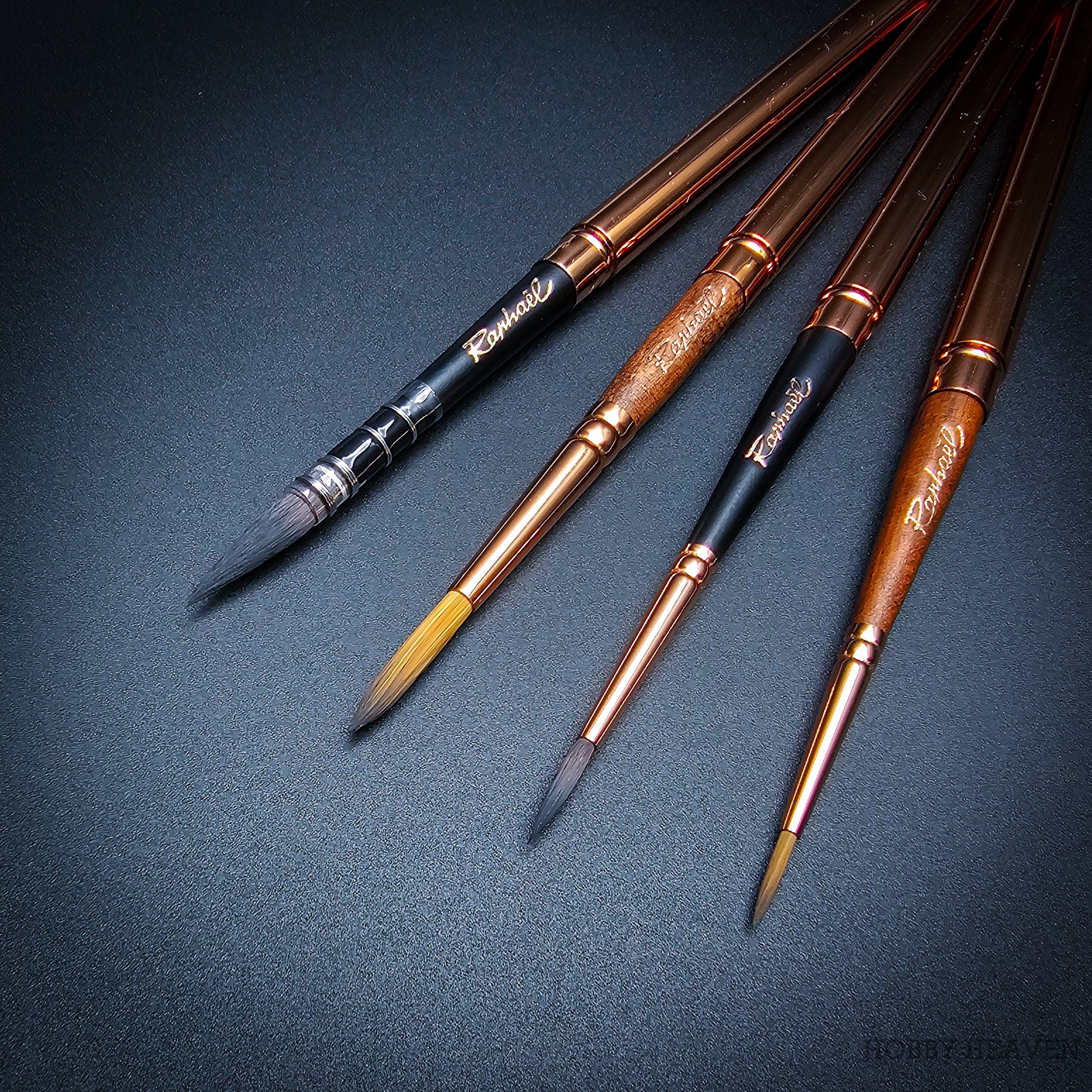 Brush Raphael Le Voyageur — Synthetic Round