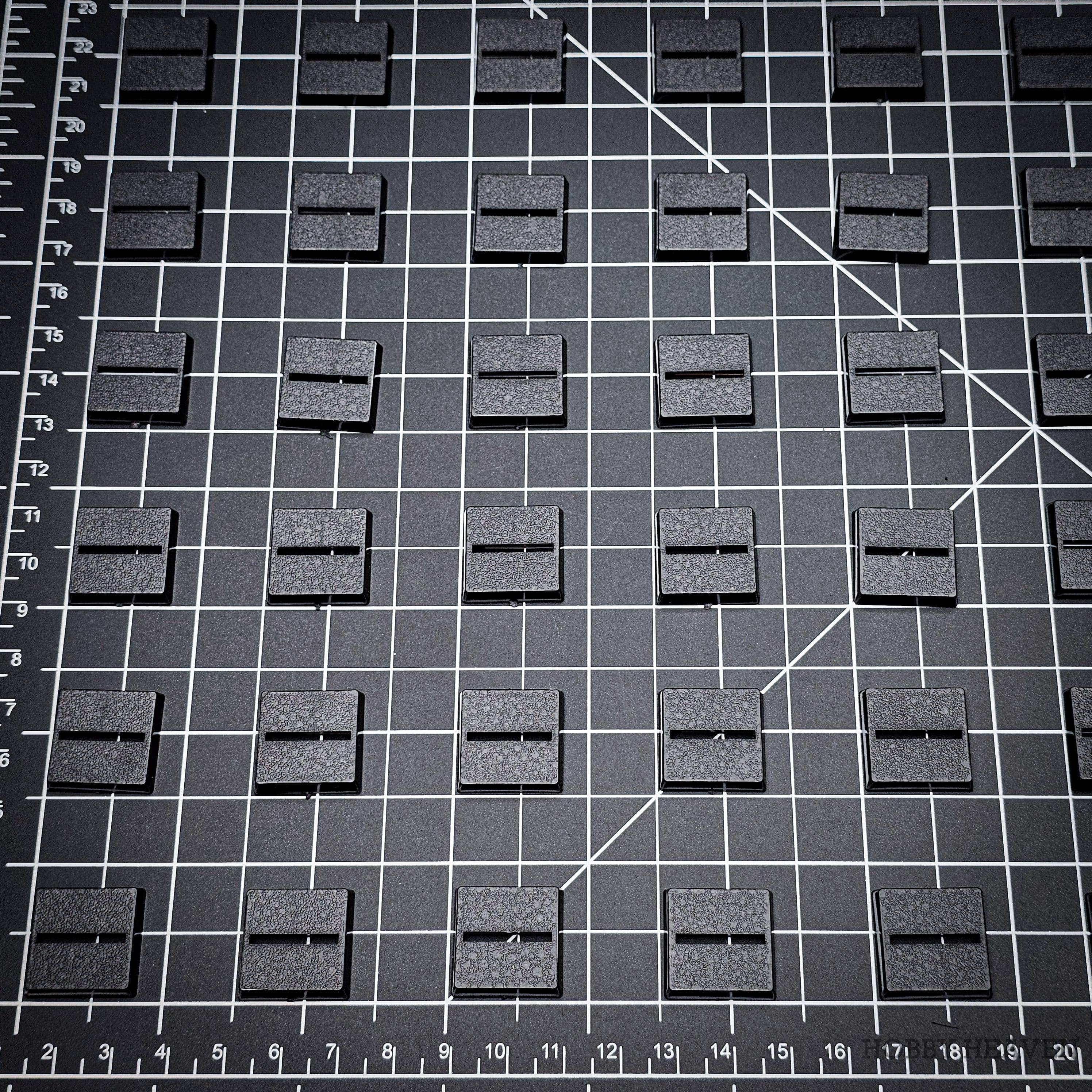Base 20mm Square Parallel Slotted Plastic Bases