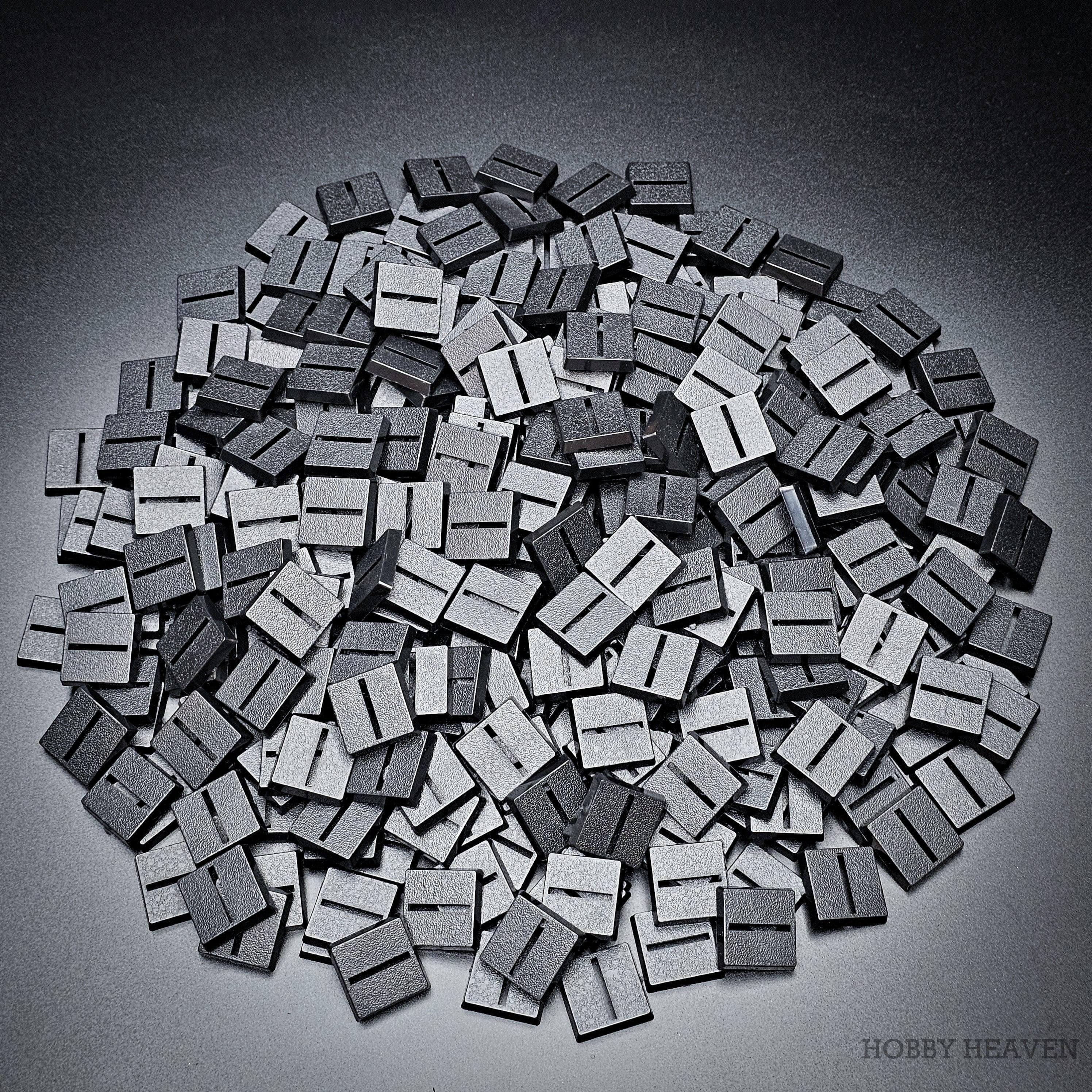 Base 20mm Square Parallel Slotted Plastic Bases