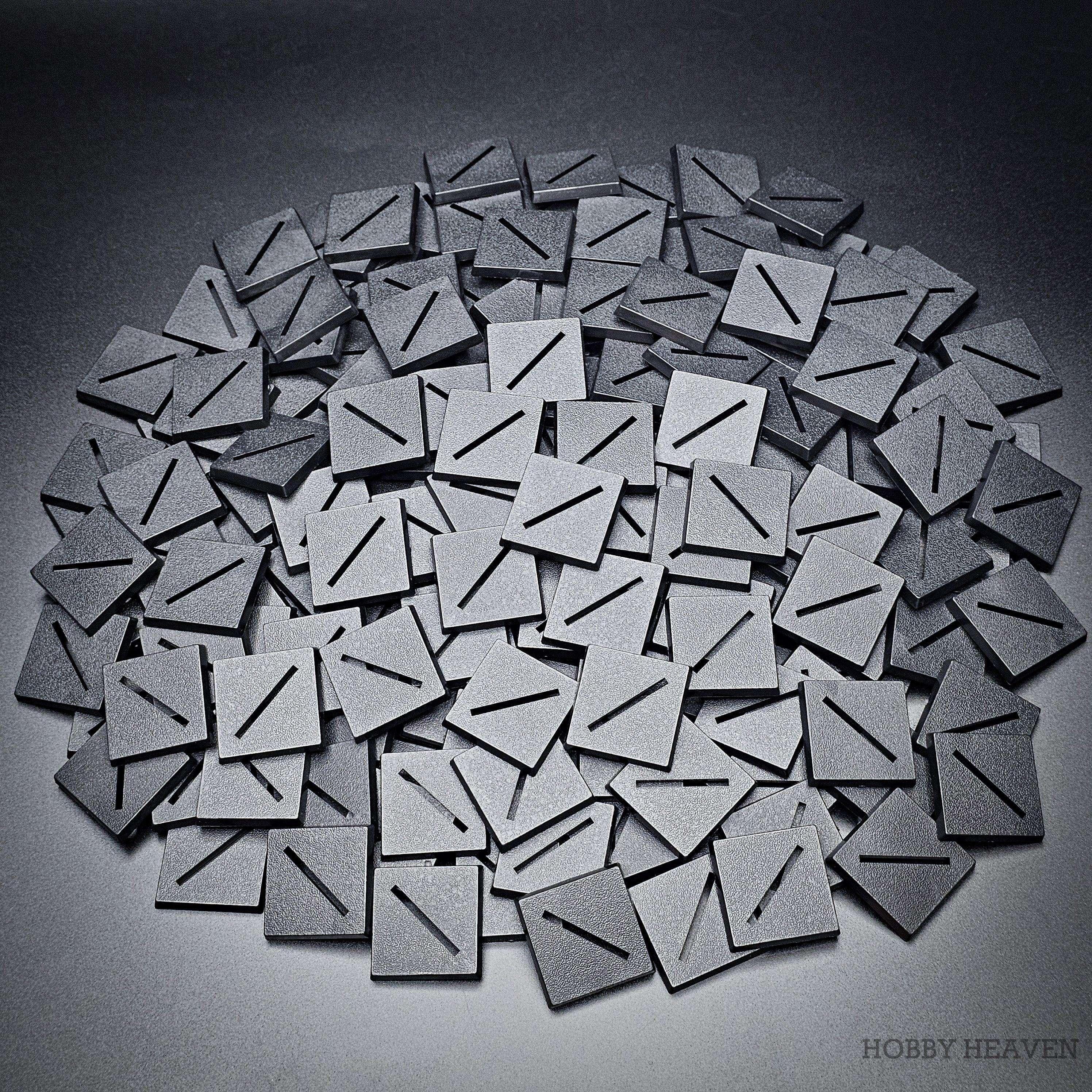 Base 30mm Square Diagonal Slotted Plastic Bases