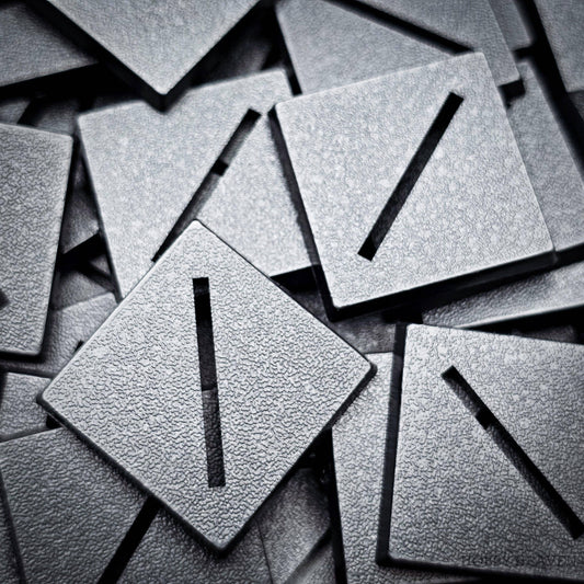 Base 30mm Square Diagonal Slotted Plastic Bases