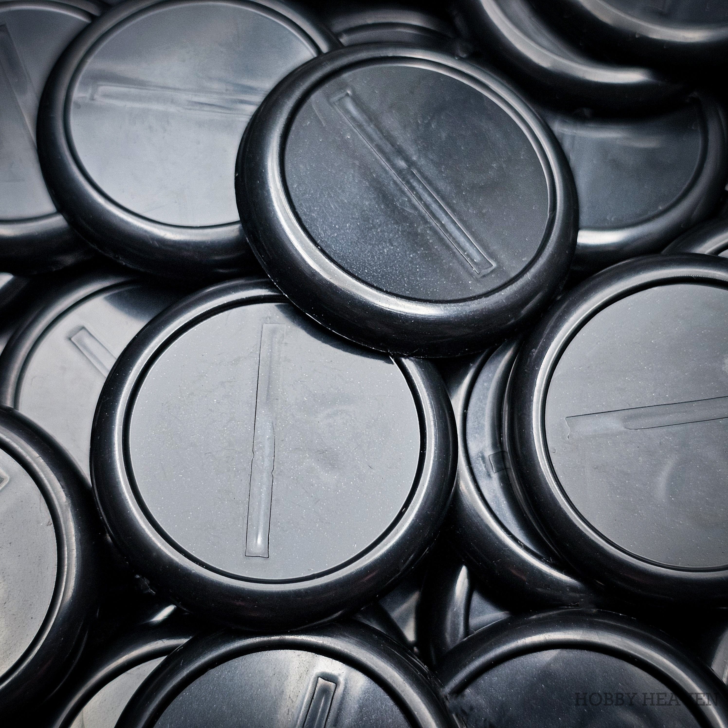 Base 30mm Wide Lip Round Plastic Bases