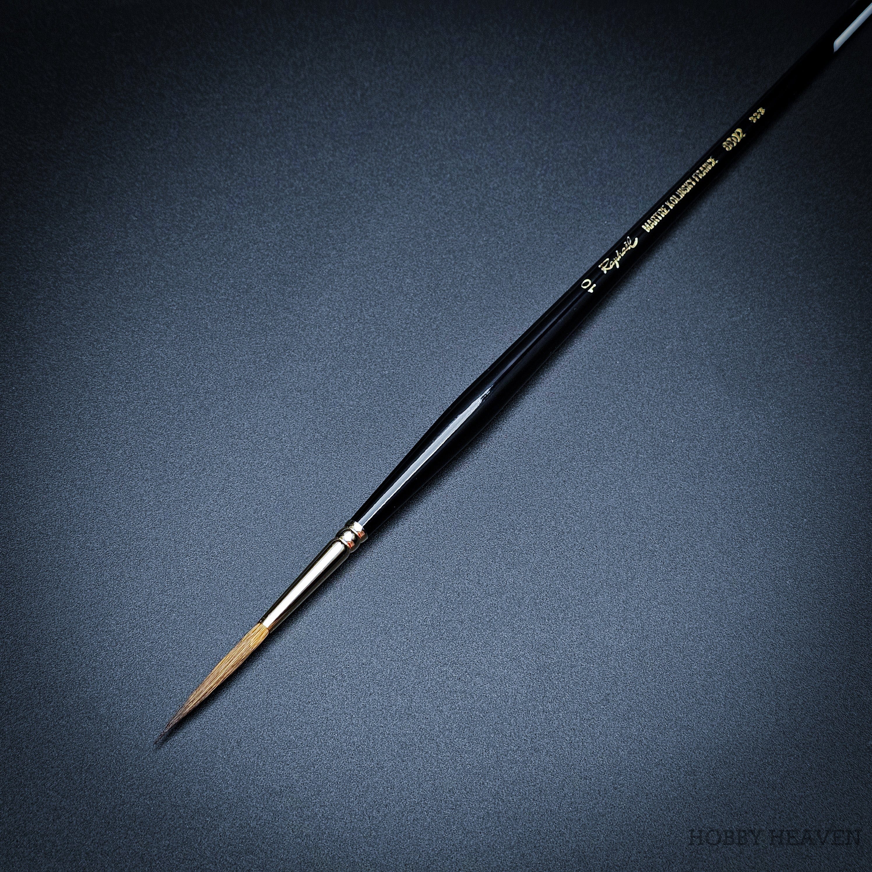 Brush Raphael Series 8802 — Kolinsky Sable Round