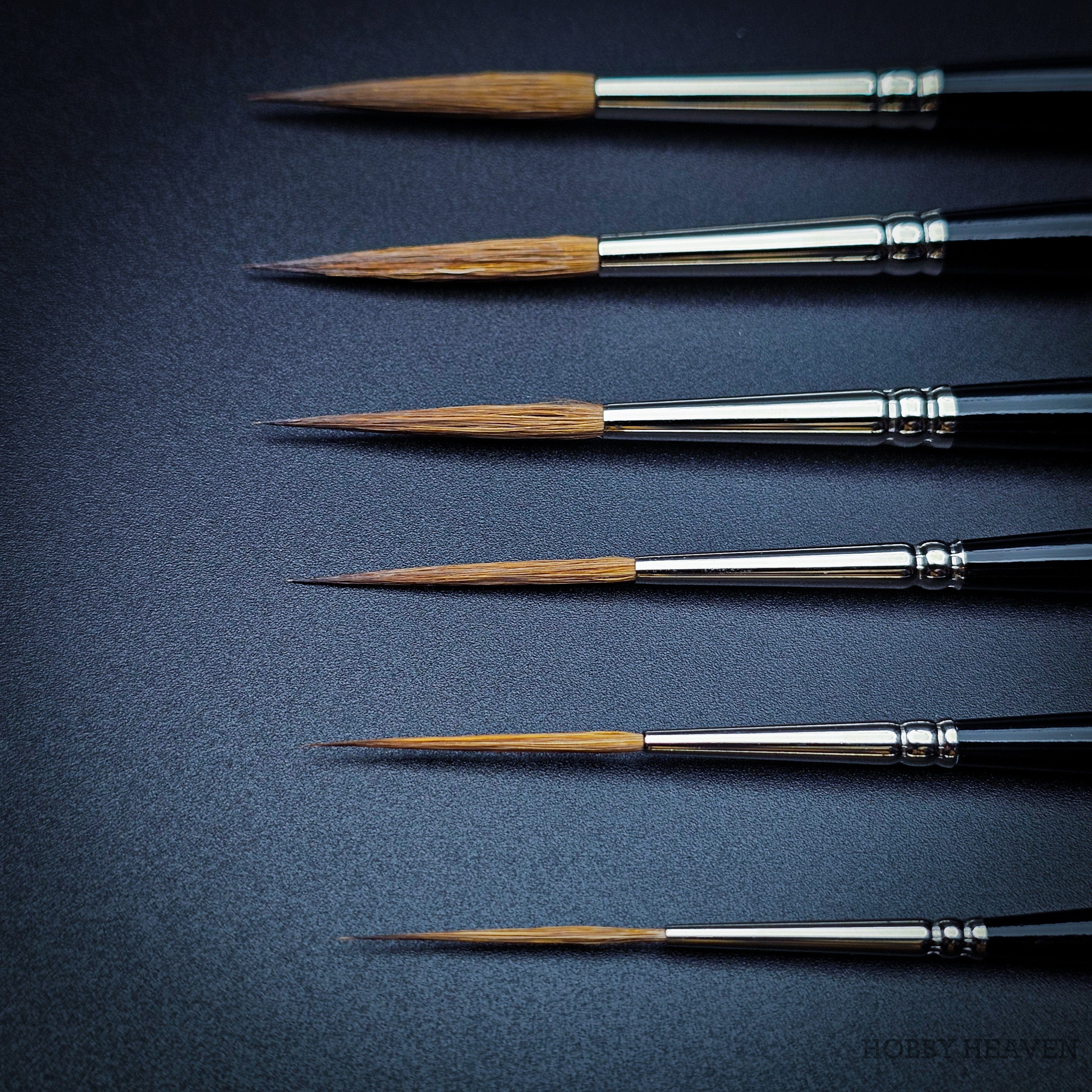 Brush Raphael Series 88026 — Kolinsky Sable Round