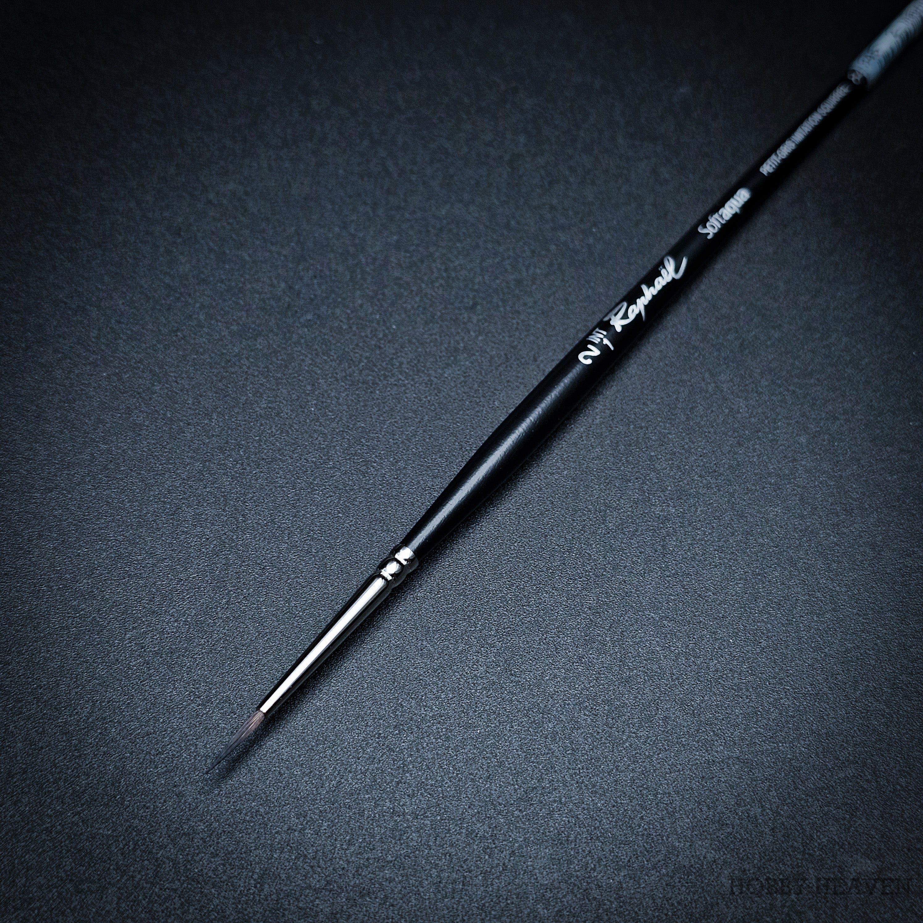 Brush Raphael SoftAqua 845 — Synthetic Round