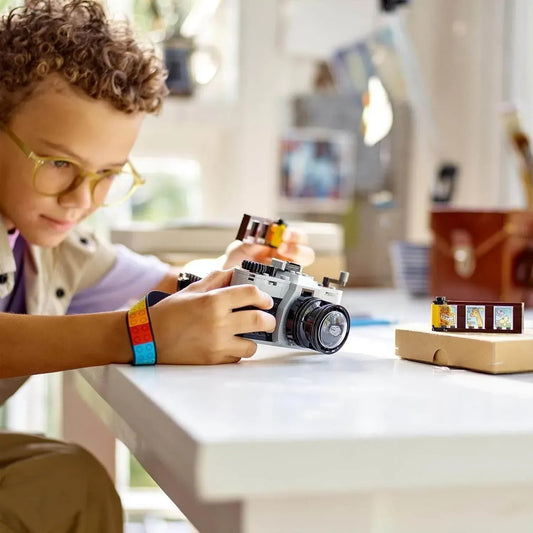 Curious Minds Toys & Games > Toys > Construction Toys > Interlocking Blocks > LEGO > LEGO Creator Lego Creator 3 in 1 31147 Retro Camera Buildable Toy for Ages 8 and Up