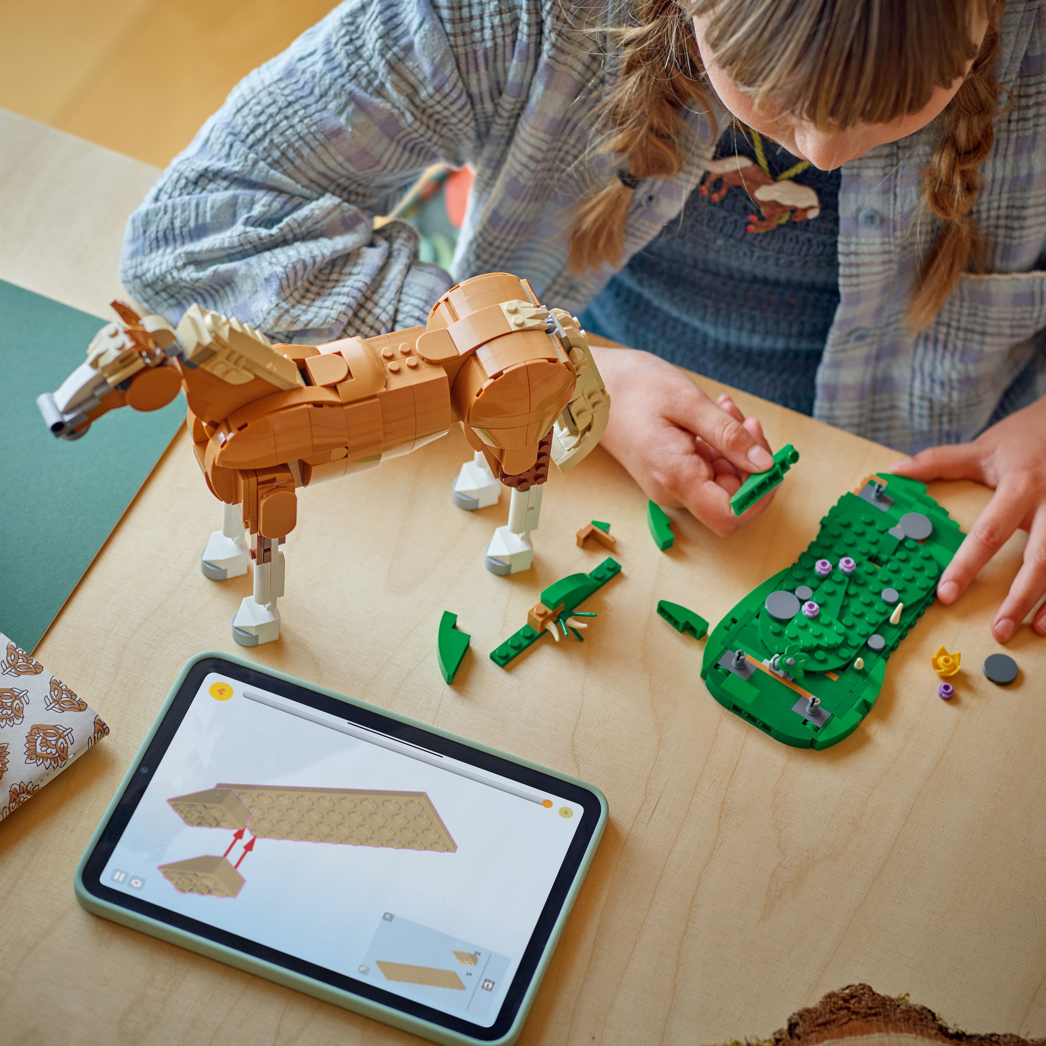 Curious Minds Toys & Games > Toys > Construction Toys > Interlocking Blocks > LEGO > LEGO Creator Lego Creator 3 in 1 31166 Beautiful Horse Rebuildable Set for Ages 9+