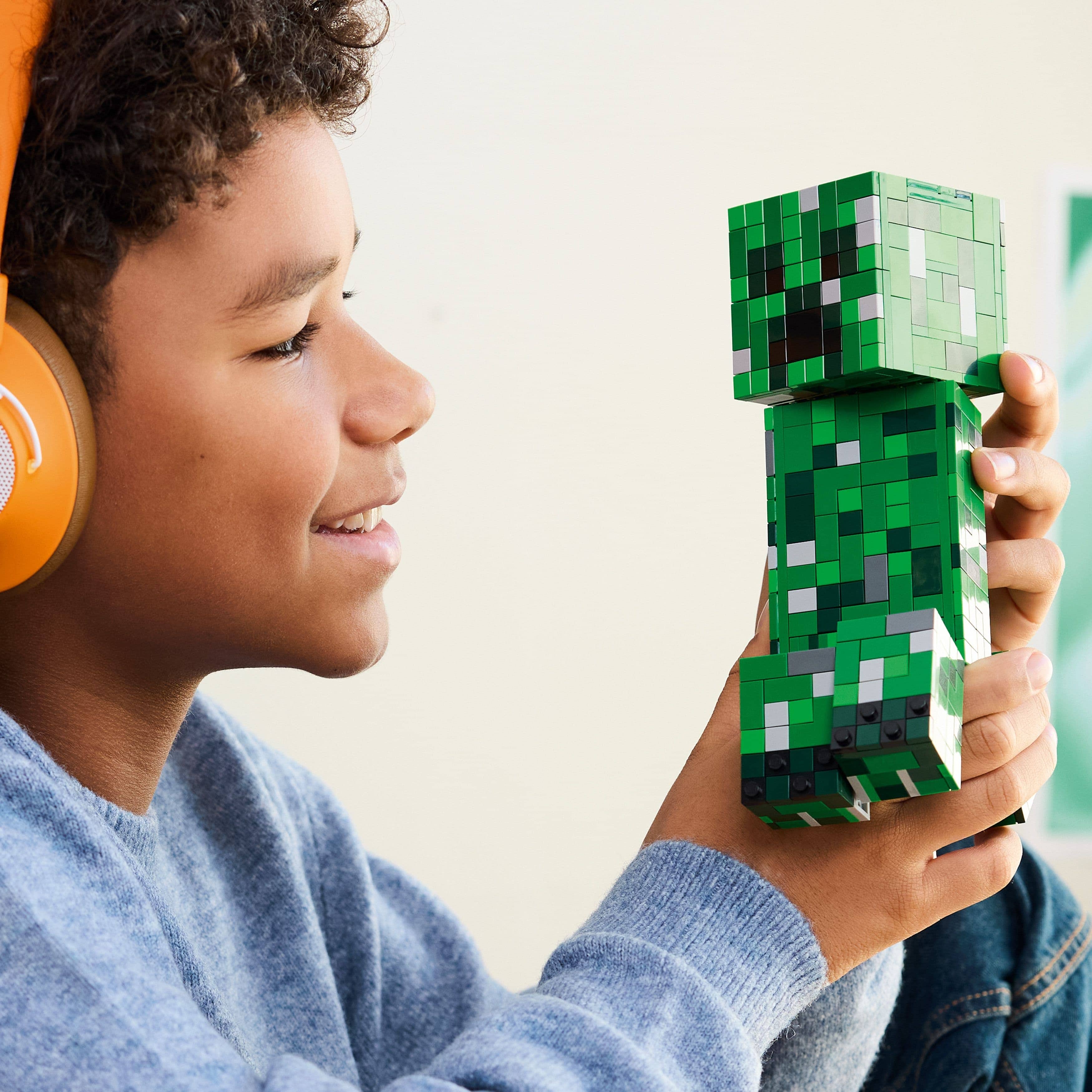 Curious Minds Toys & Games > Toys > Construction Toys > Interlocking Blocks > LEGO > LEGO Minecraft Lego Minecraft 21276 The Creeper Buildable Playset for Ages 10 and Up