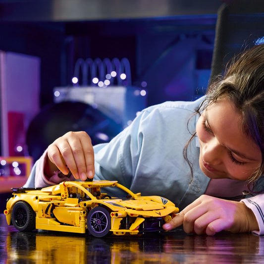 Curious Minds Toys & Games > Toys > Construction Toys > Interlocking Blocks > LEGO > LEGO Technic Lego Technic 42205 Chevrolet Corvette Stingray Playset for Ages 9 & Up