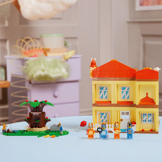 Curious Minds Toys & Games > Toys > Construction Toys > Interlocking Blocks > LEGO > Other LEGO Sets Lego Bluey 11203 Bluey's Family House Set for Children Aged 4 and Up