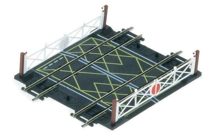 Empire Warehouse Model railways Hornby R636 Level Crossing - Double Track
