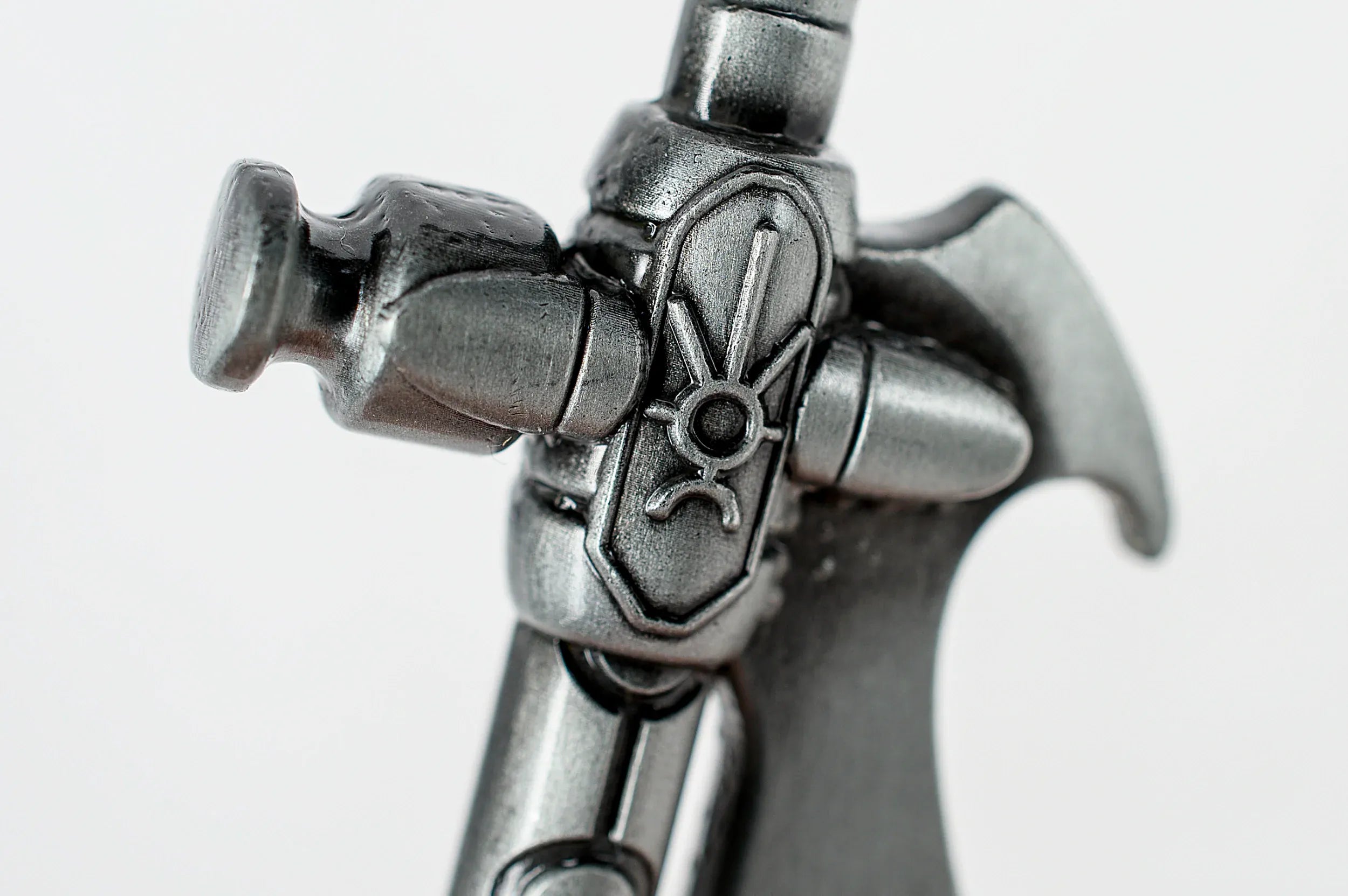 Loaded Dice Collectibles Warhammer 40,000: Necron Hyperphase Sword Bottle Opener