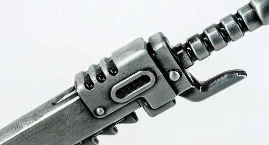 Loaded Dice Warhammer 40,000: Adeptus Astartes Chainsword Bottle Opener