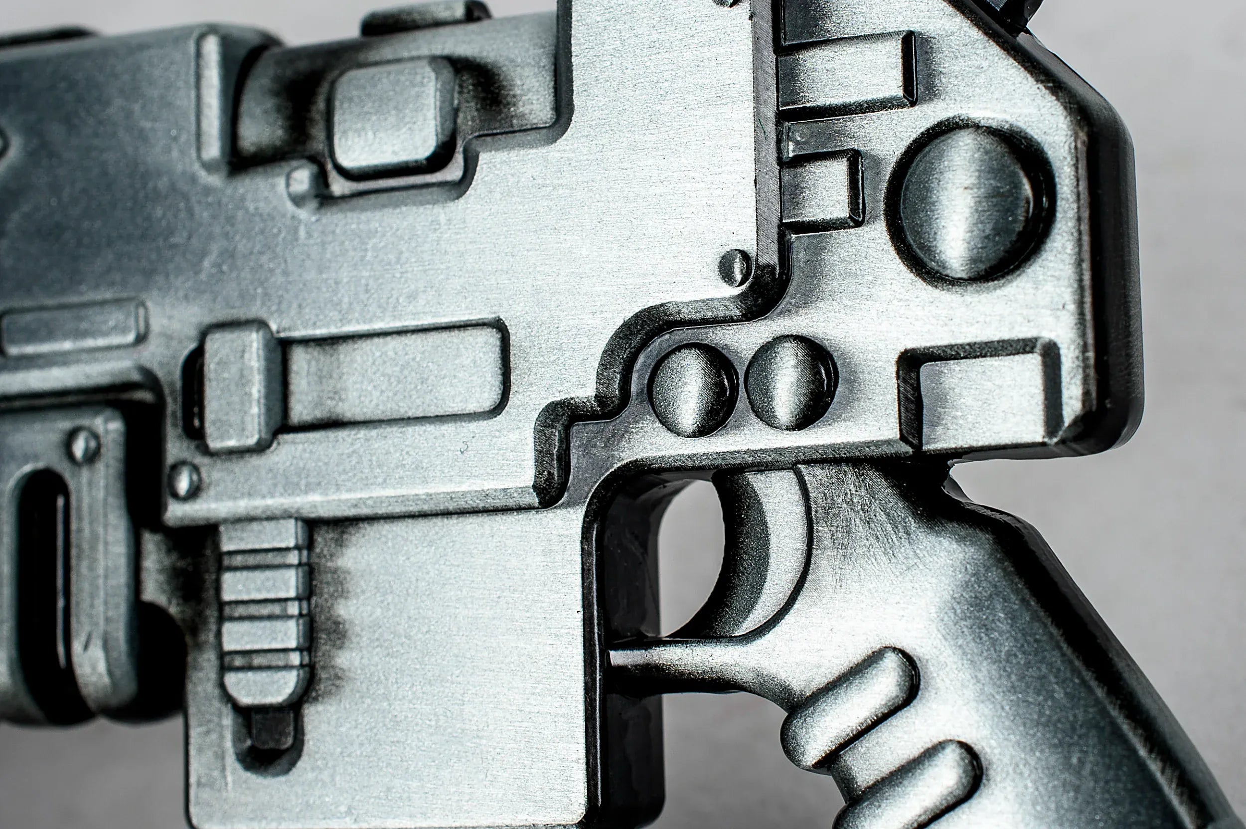 Loaded Dice Warhammer 40,000: Bolt Rifle Bottle Opener