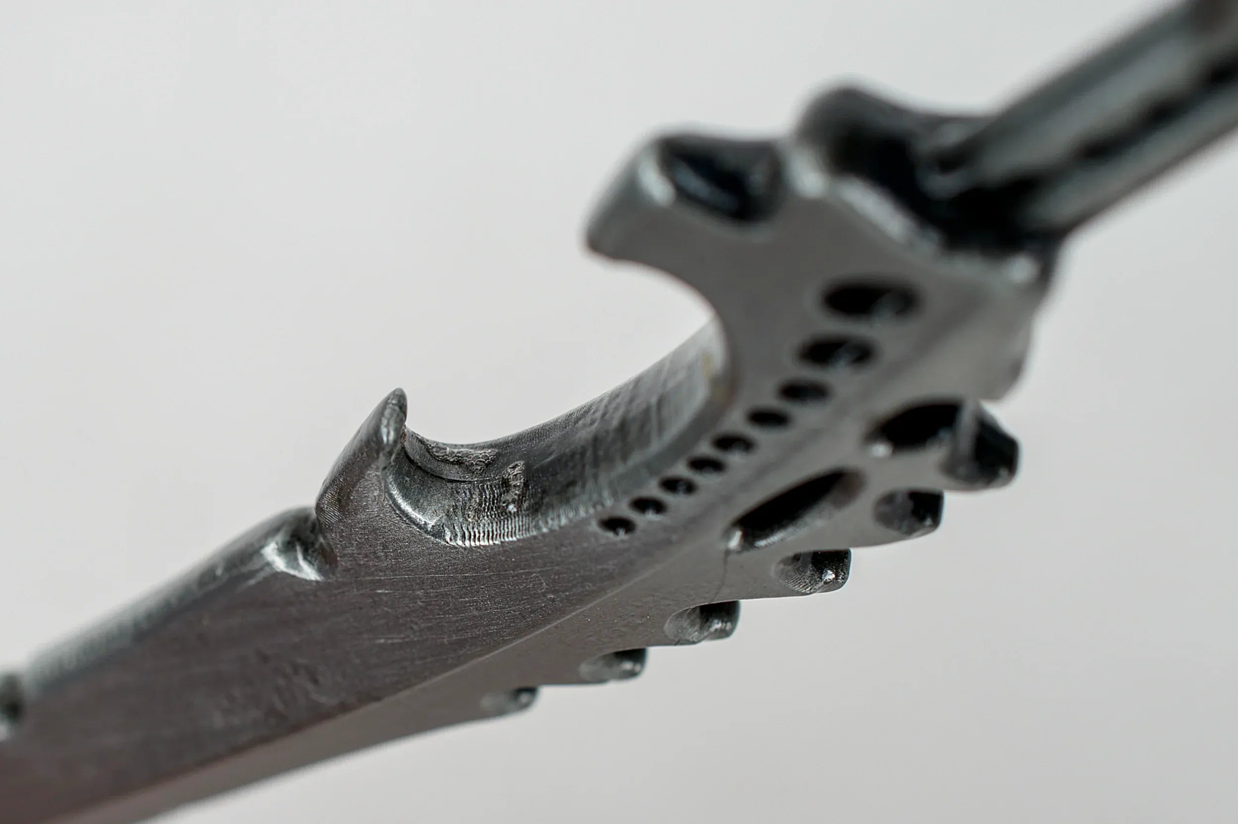 Loaded Dice Warhammer 40,000: Tyranids Bonesword Bottle Opener