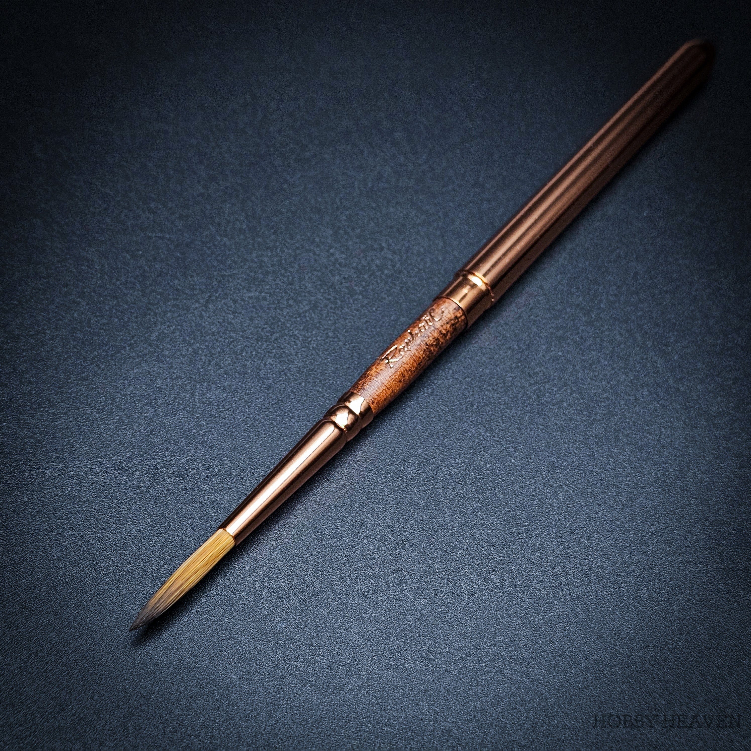 Brush Raphael Le Voyageur — Synthetic Round
