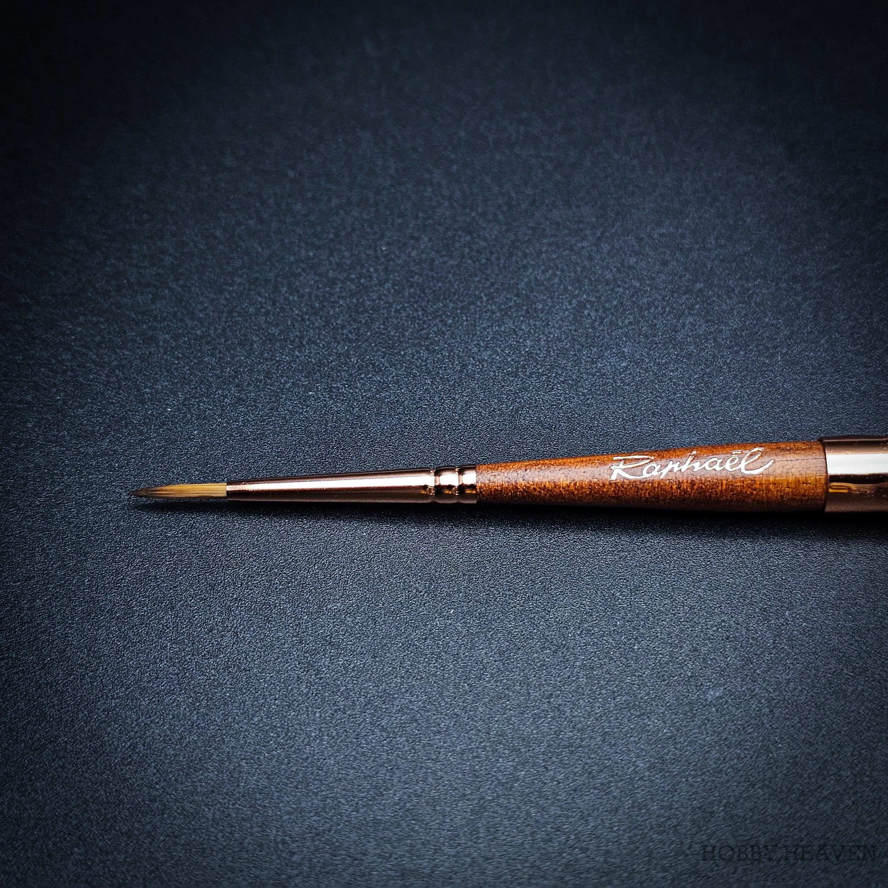 Brush Raphael Le Voyageur — Synthetic Round