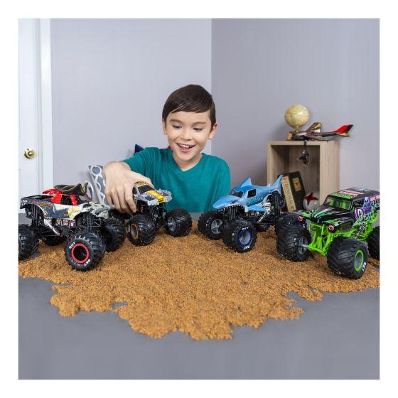 Rooleo Monster Jam Die-Cast Vehicle 1:24 Scale Assorted