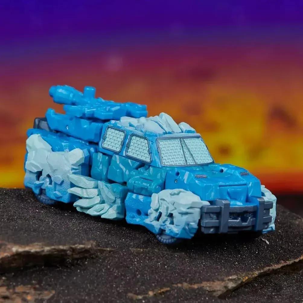 Rooleo Transformers Legacy United Star Raider Thundertron Action Figure