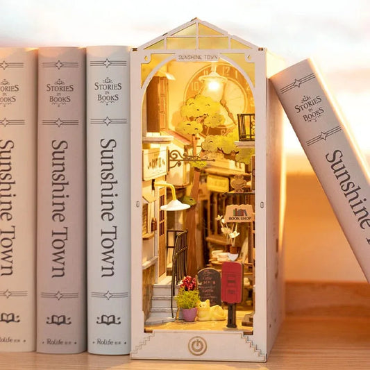 Snaps Rolife Sakura Densya DIY Book Nook Shelf Insert Kit TGB01