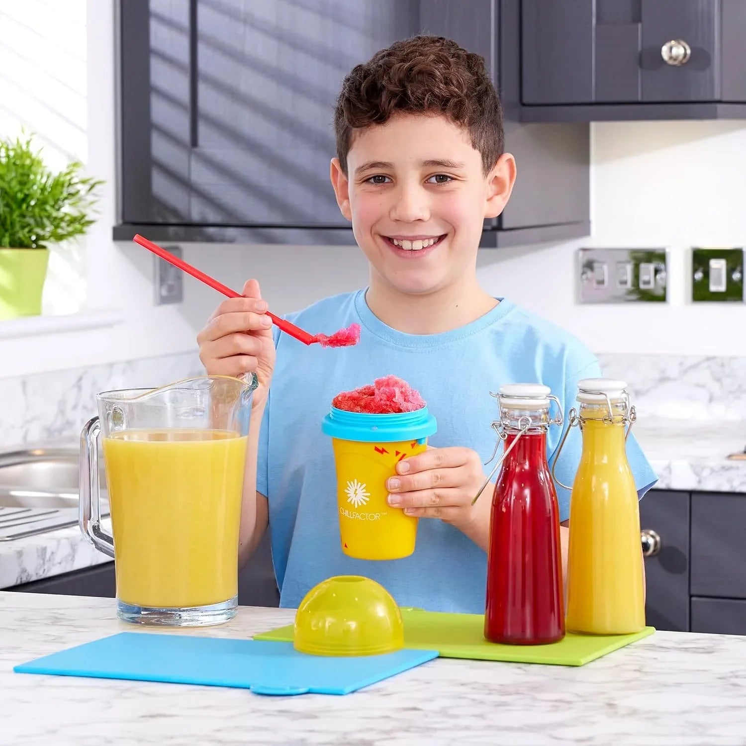 Snaps ChillFactor Colour Shock slushy maker
