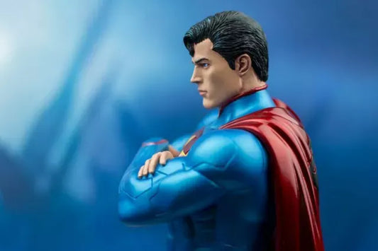 Snaps Ikon Collectables Superman - New 52 Superman 1:6th Scale Statue