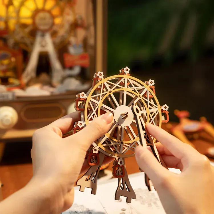 Snaps Sunset Carnival AMT01 3D Wooden Puzzle
