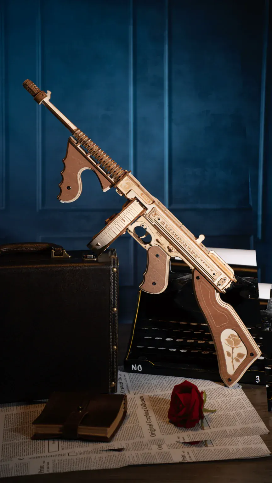 Snaps Thompson Submachine Gun