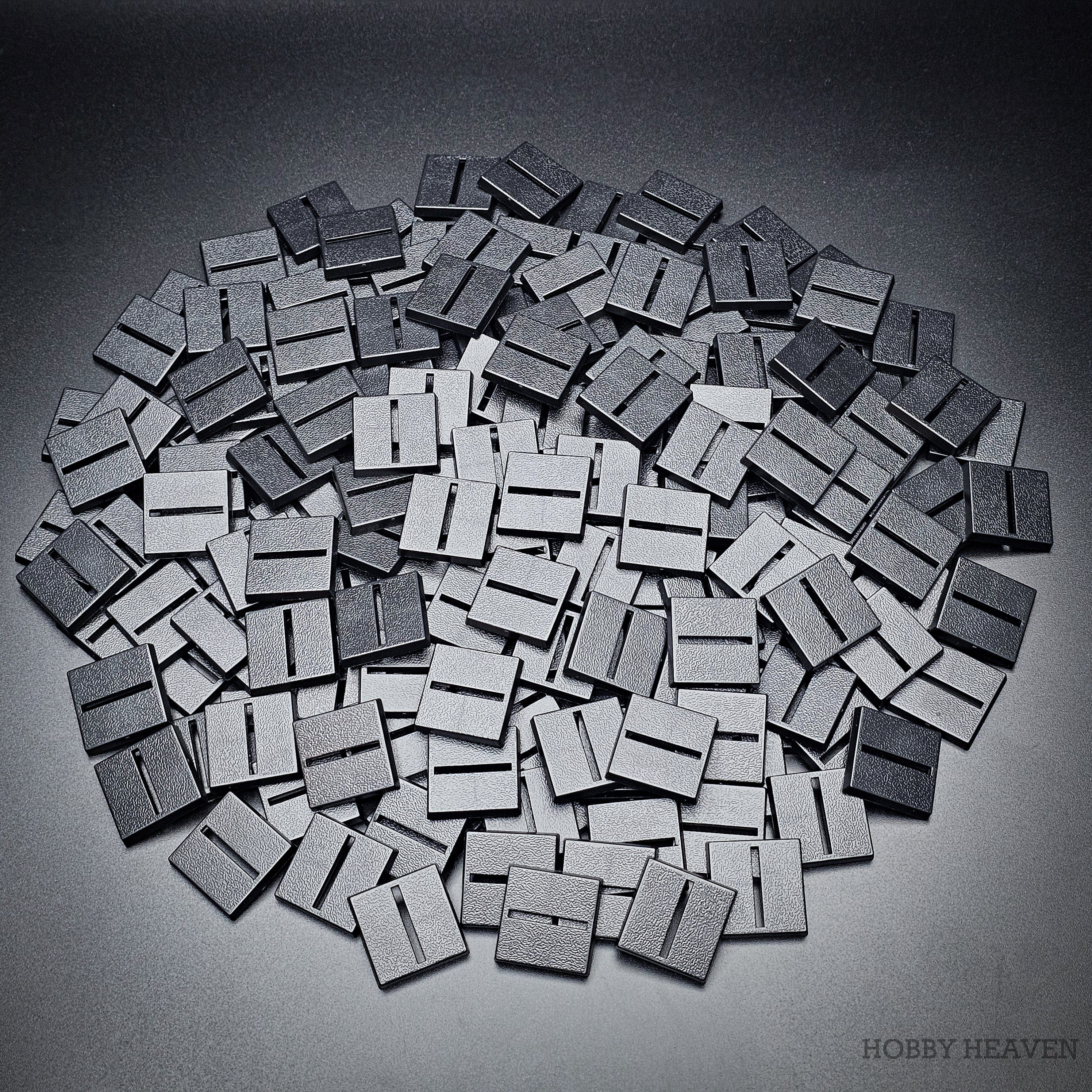 Base 25mm Square Parallel Slotted Plastic Bases